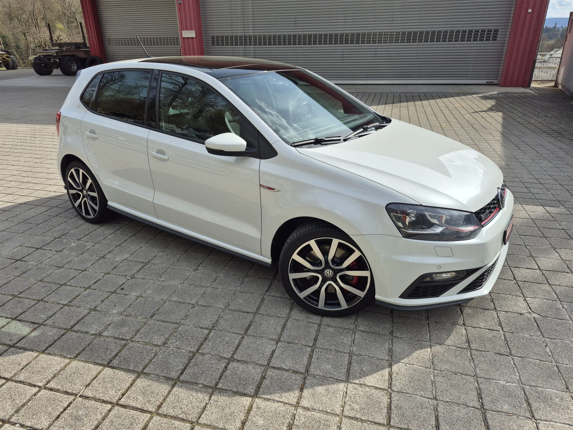 VW Polo 1.8 TSI GTI DSG-image-1
