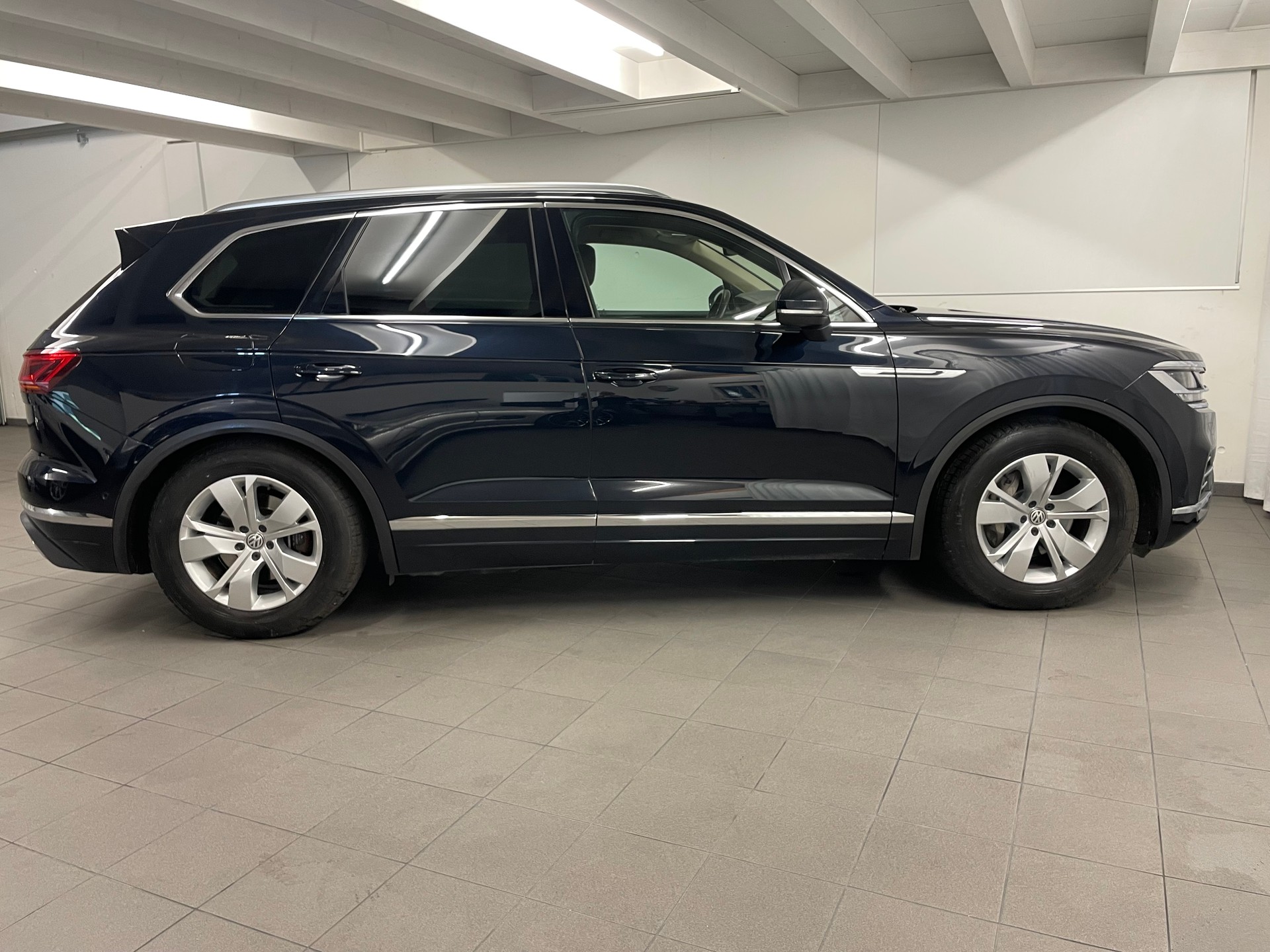 VW Touareg 3.0 TDI Atmosphere Tiptronic-image-5