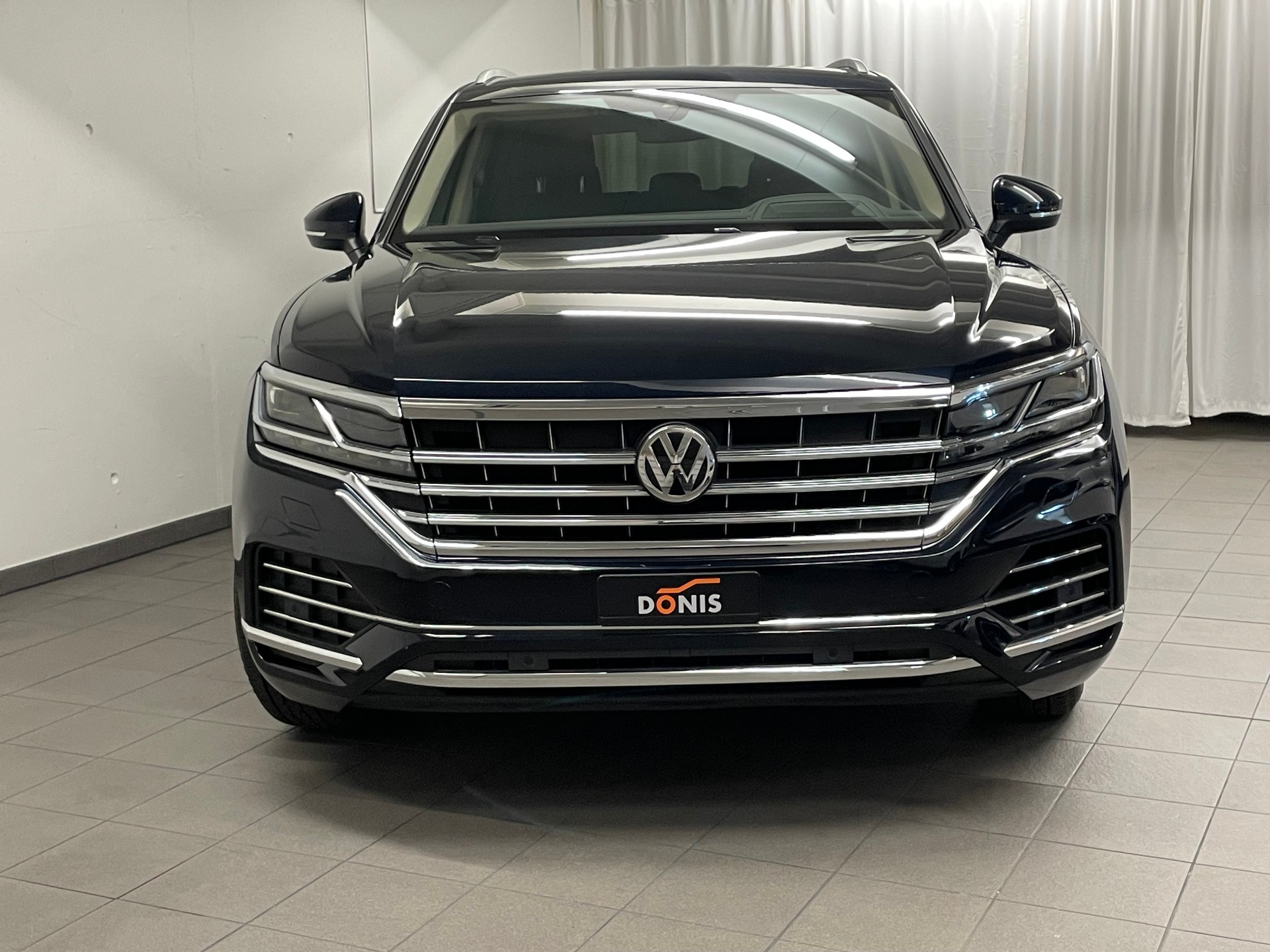 VW Touareg 3.0 TDI Atmosphere Tiptronic-image-1
