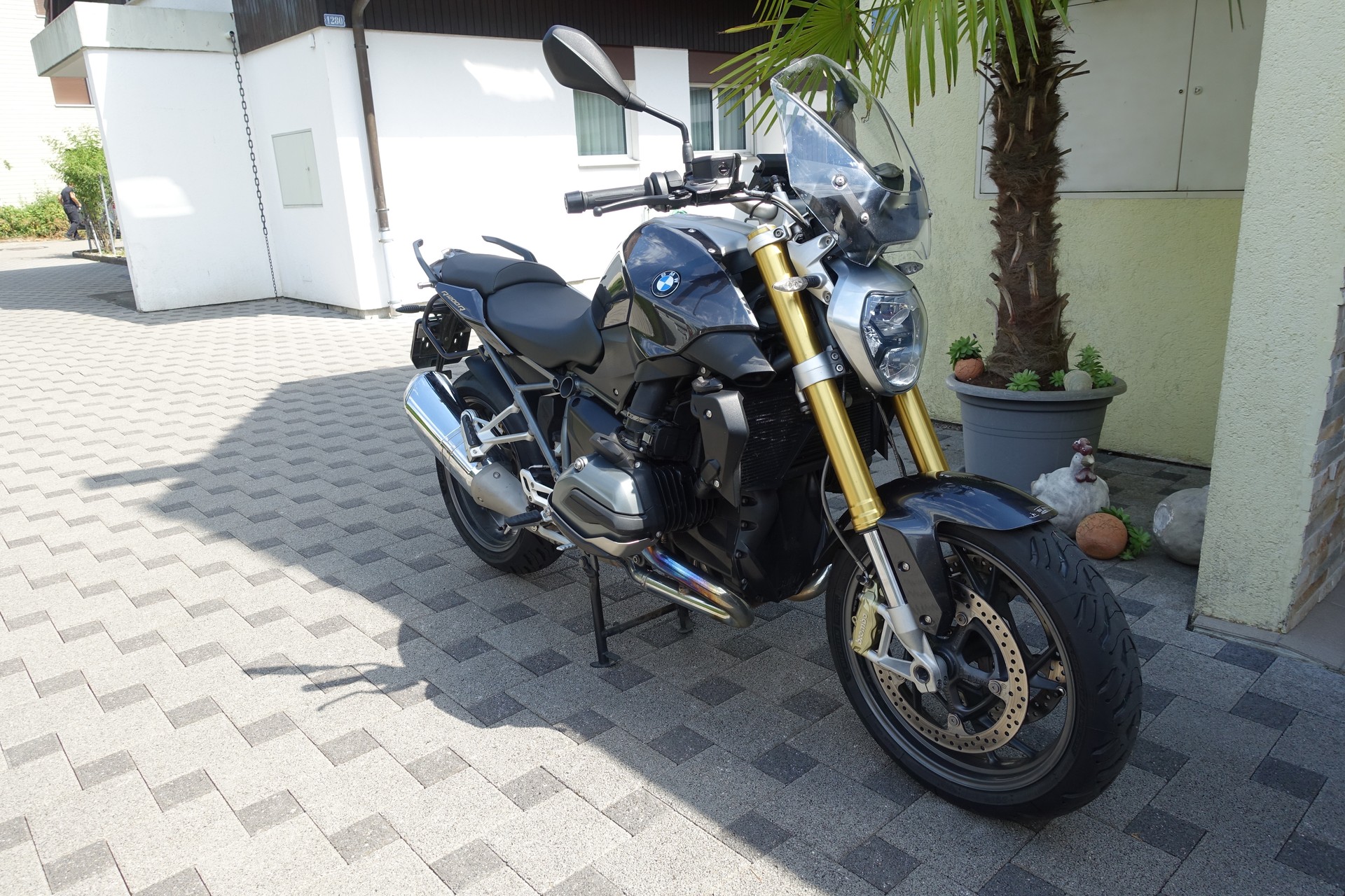 BMW R 1200 R ABS-image-6