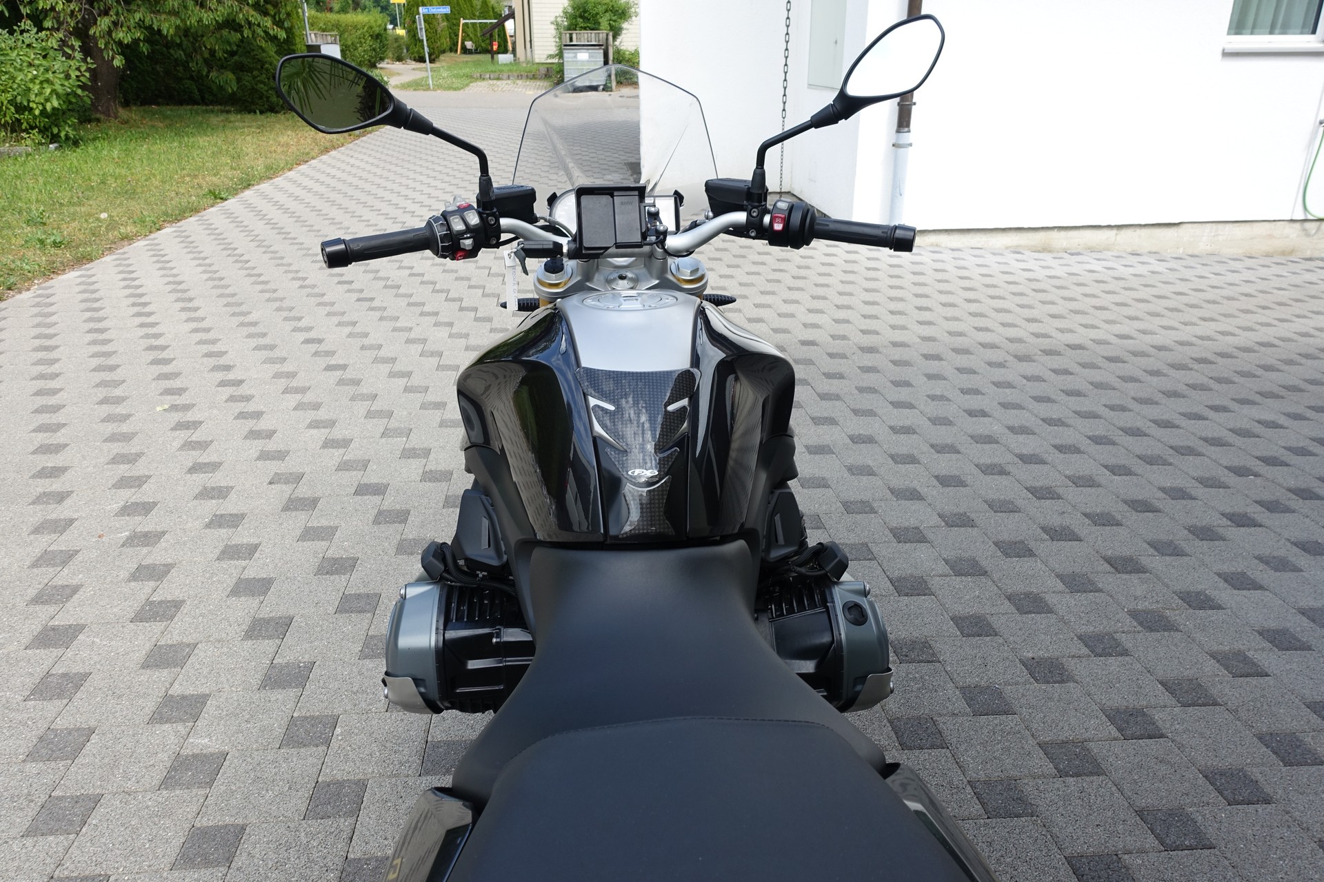 BMW R 1200 R ABS-image-7