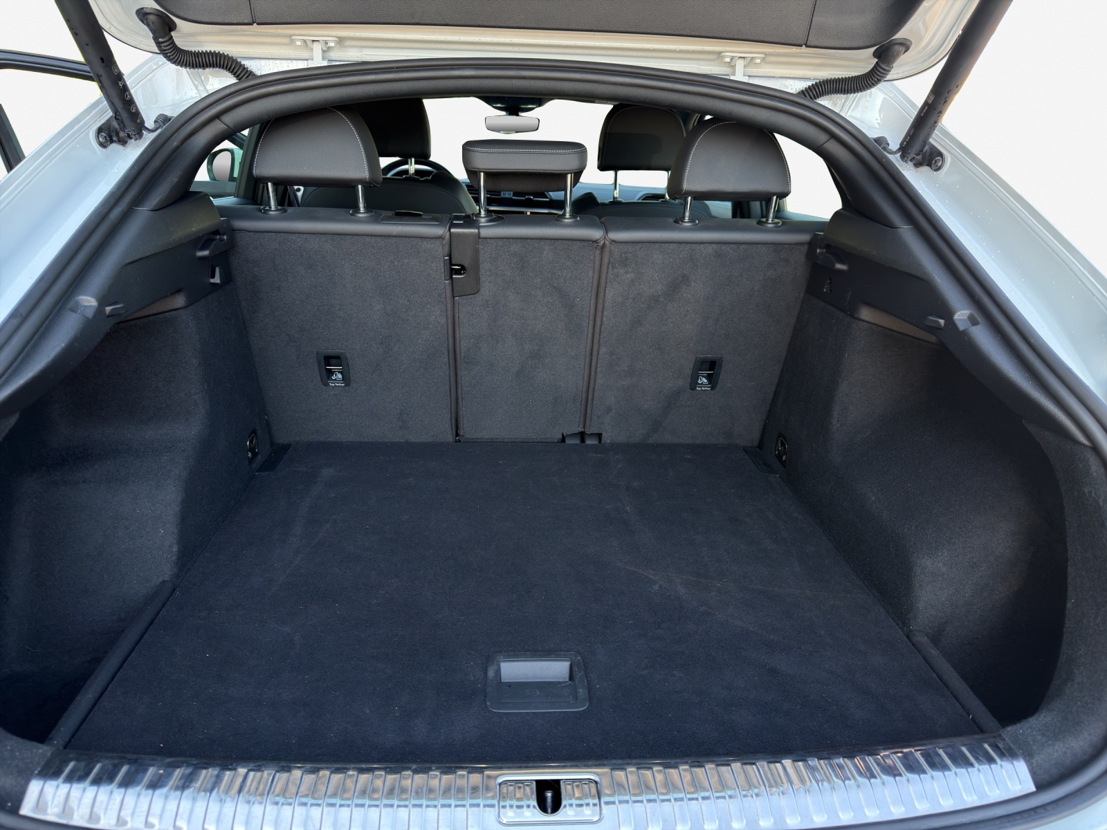 AUDI Q3 Sportback 35 TFSI S line Attraction S-tronic-image-12