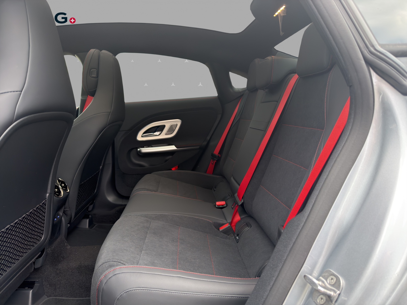 MERCEDES-BENZ CLA 200 8G-DCT 4Matic-image-13