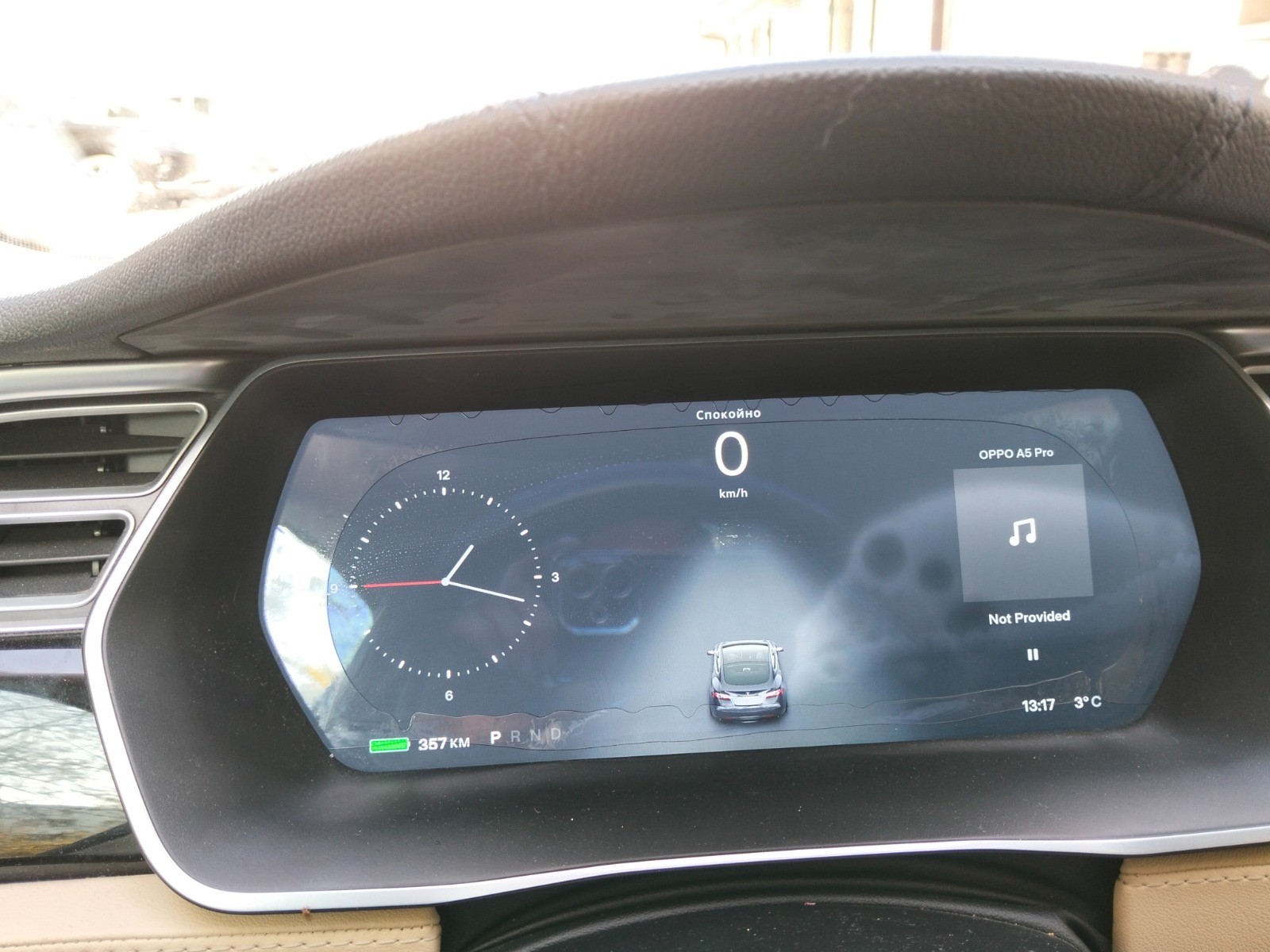 TESLA Model S 60-image-4