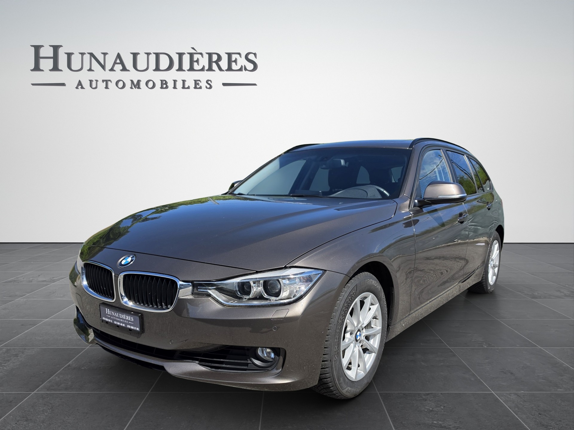 BMW 320i xDrive Touring Steptronic