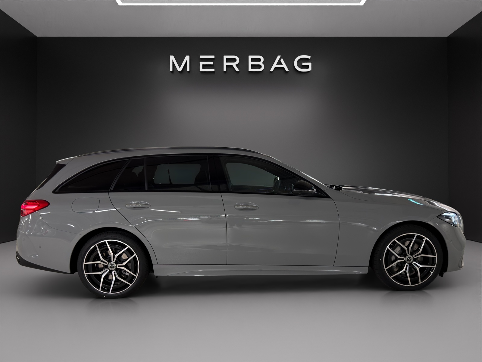 MERCEDES-BENZ C 220 d 4MATIC T-Modell "Swiss Star"-image-1