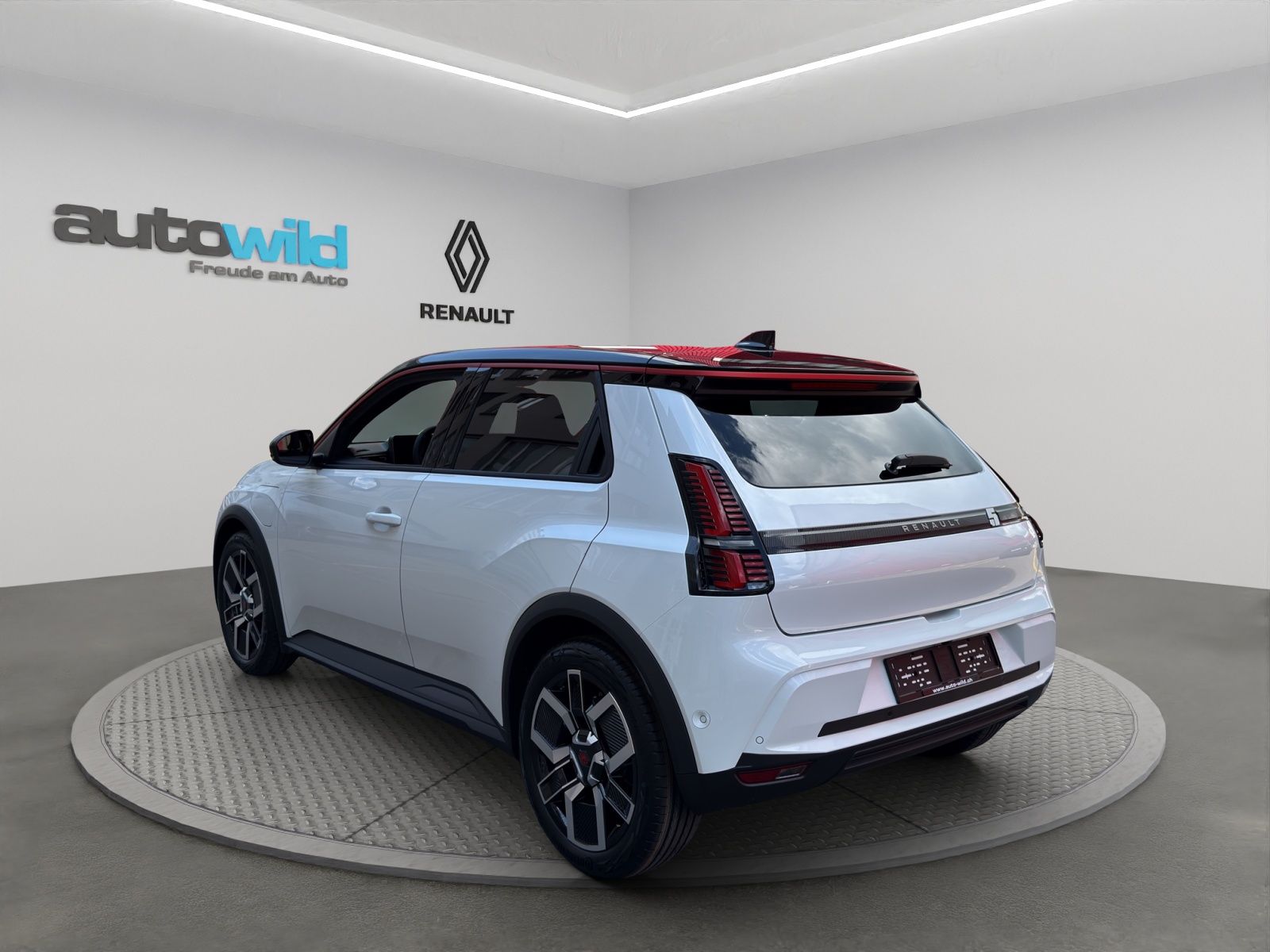 RENAULT 5 E-Tech Comfort Range Techno-image-1
