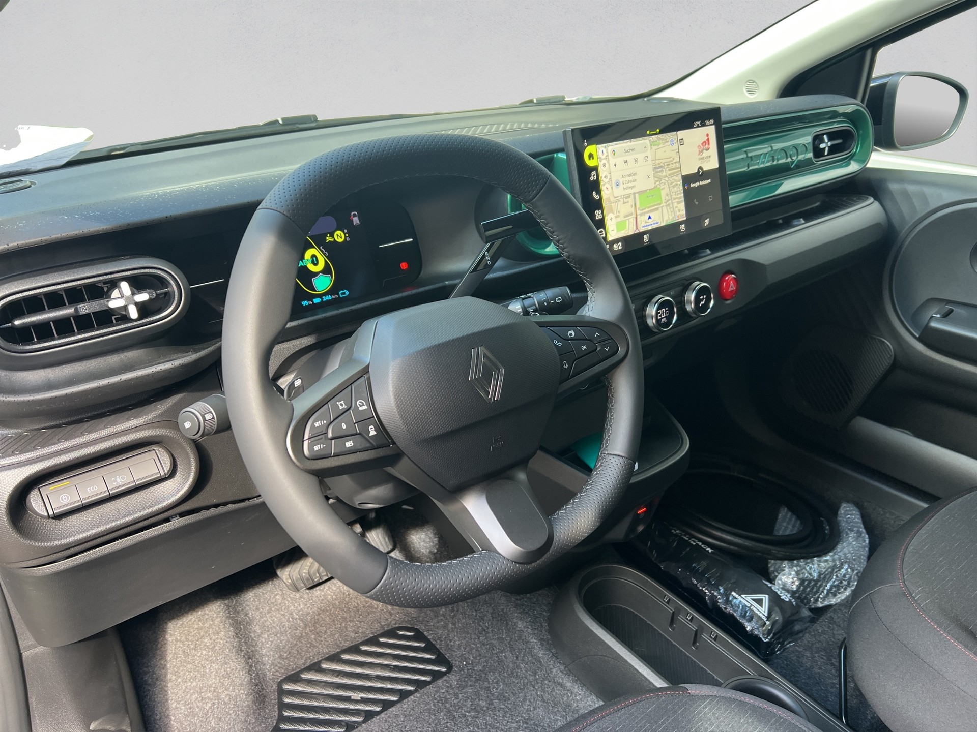RENAULT Twingo E-Tech 27kWh Techno-image-5