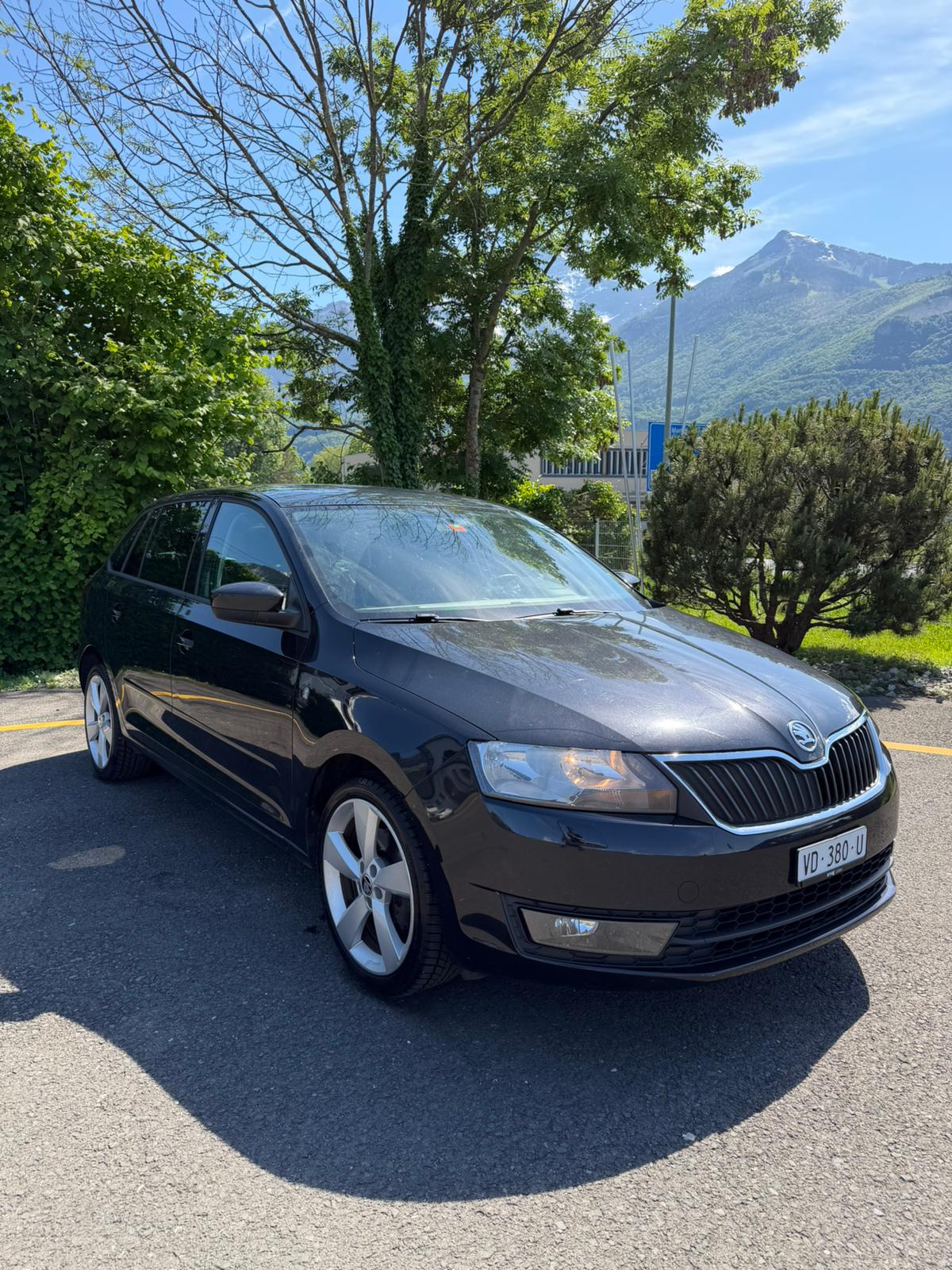 SKODA Rapid Spaceback 1.2 TSI Ambition-image-2