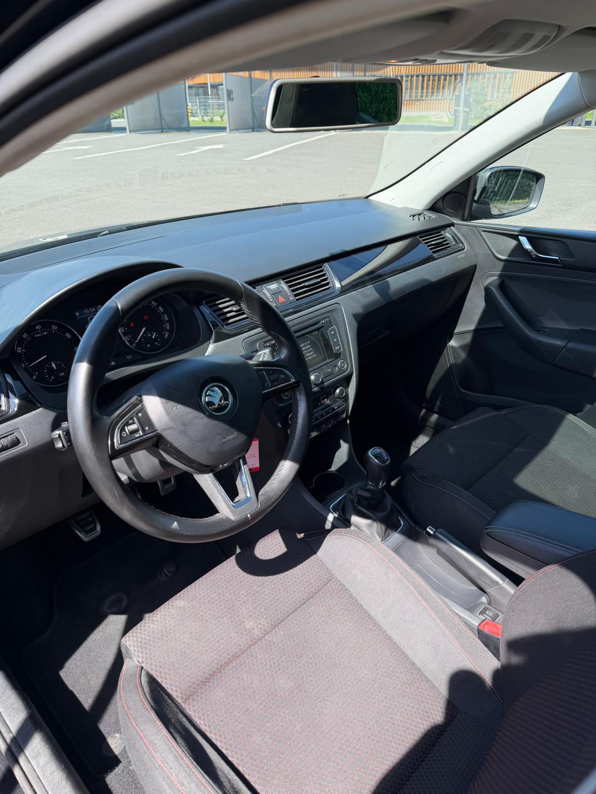 SKODA Rapid Spaceback 1.2 TSI Ambition-image-9