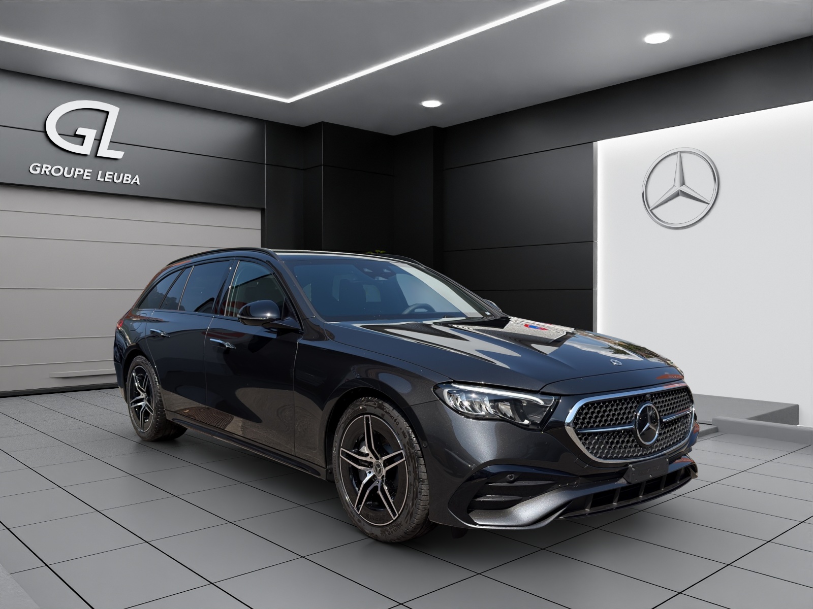 MERCEDES-BENZ E 220 d T 9G-Tronic-image-0