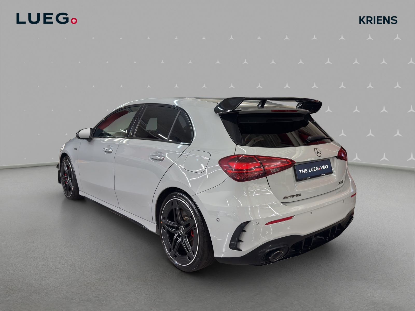 MERCEDES-BENZ A 35 4M - AMG / Rückfahrkamera / Sitzmemory / Multibeam LED-image-2