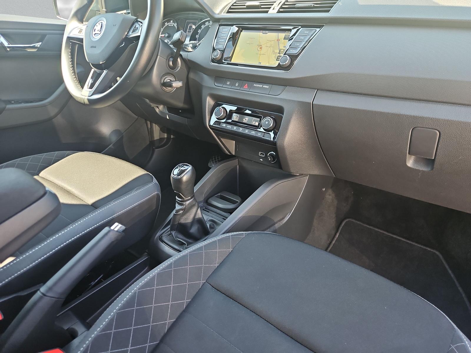 SKODA Fabia 1.0 TSI Ambition (CH)-image-14