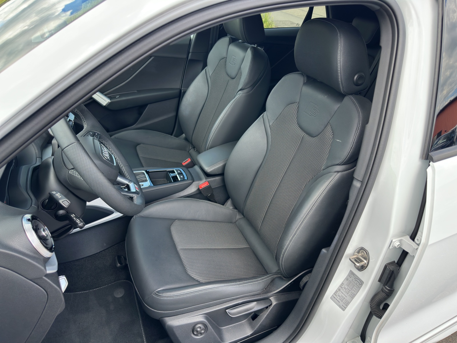 AUDI Q2 35 TFSI advanced S-tronic-image-11