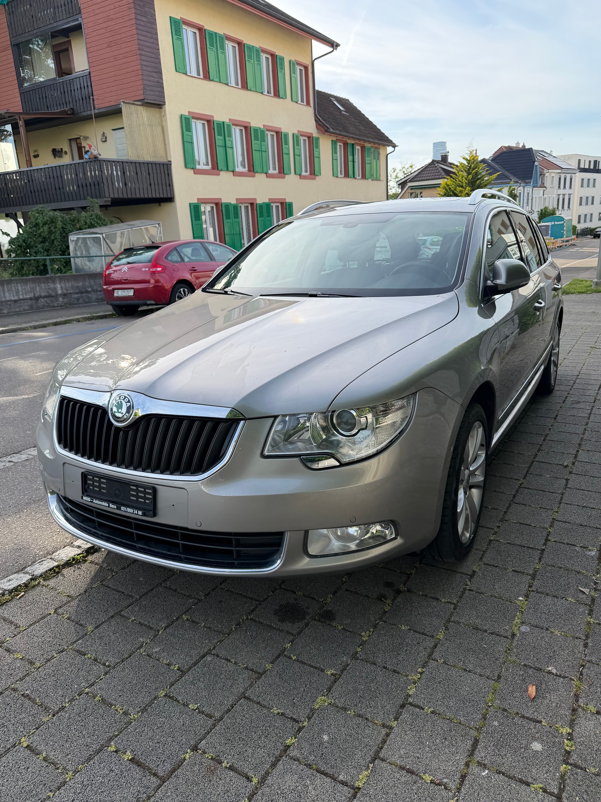 SKODA Superb Combi 3.6 FSI Ambition 4x4 DSG-image-6