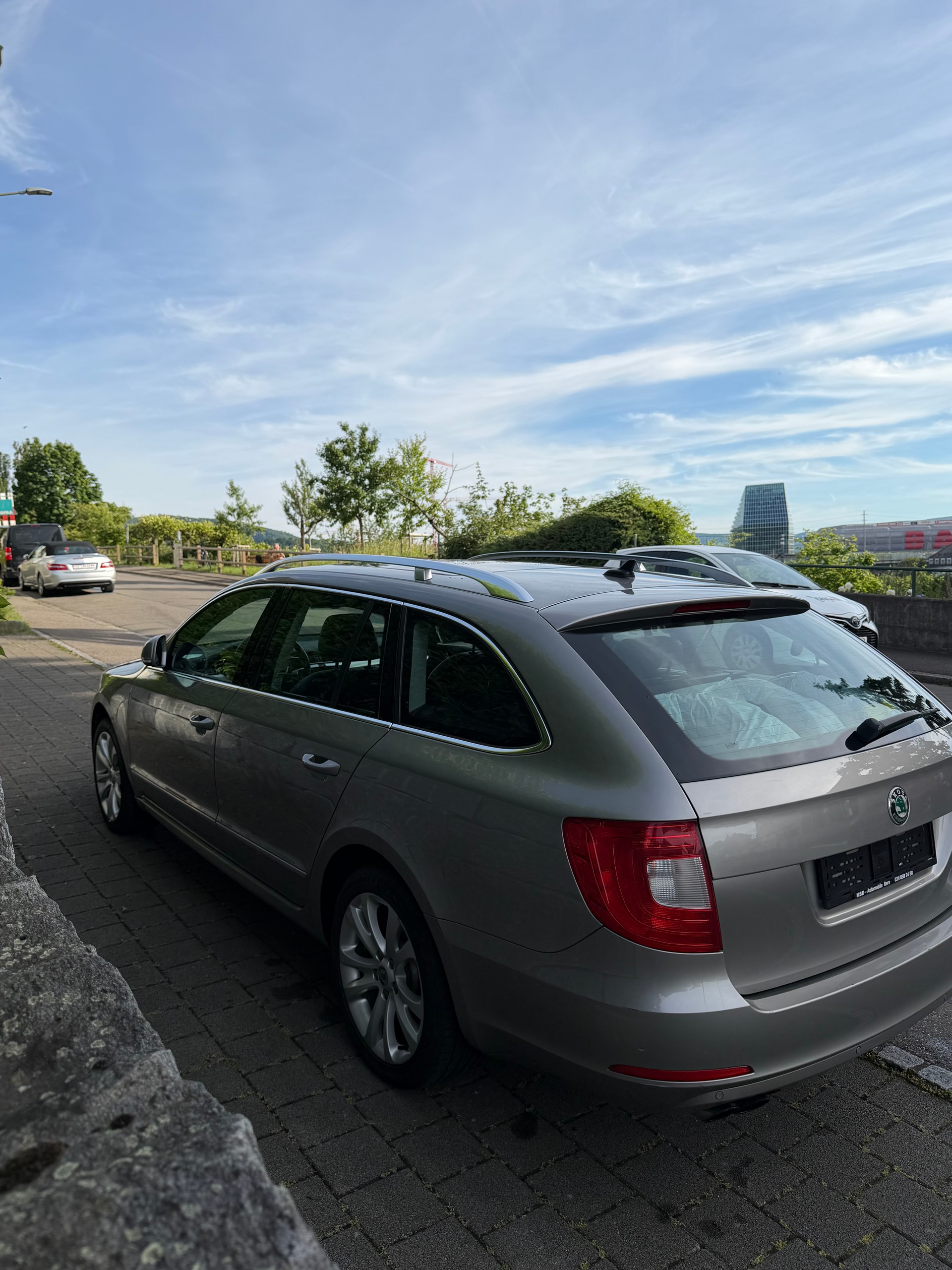 SKODA Superb Combi 3.6 FSI Ambition 4x4 DSG-image-5