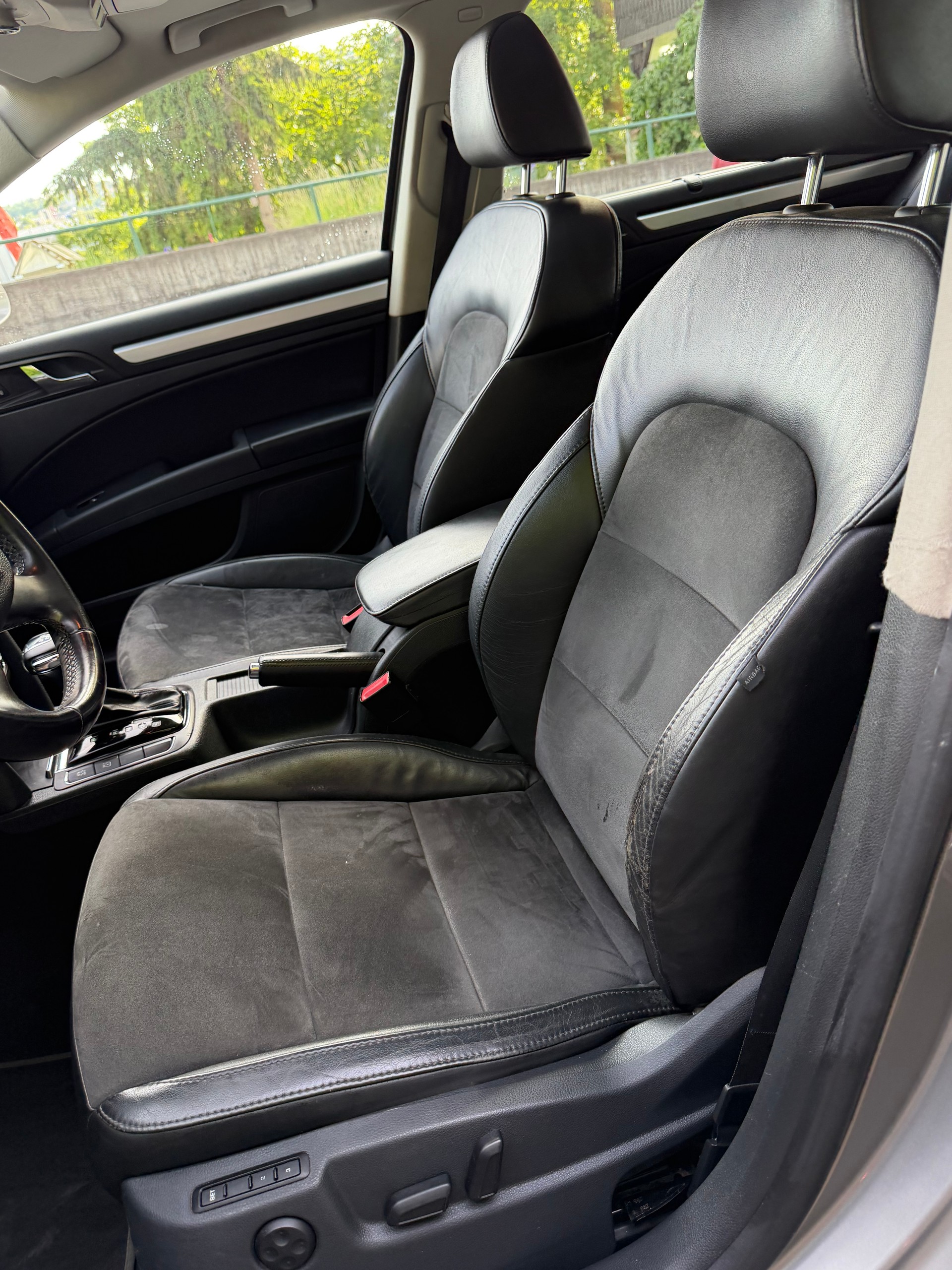 SKODA Superb Combi 3.6 FSI Ambition 4x4 DSG-image-12