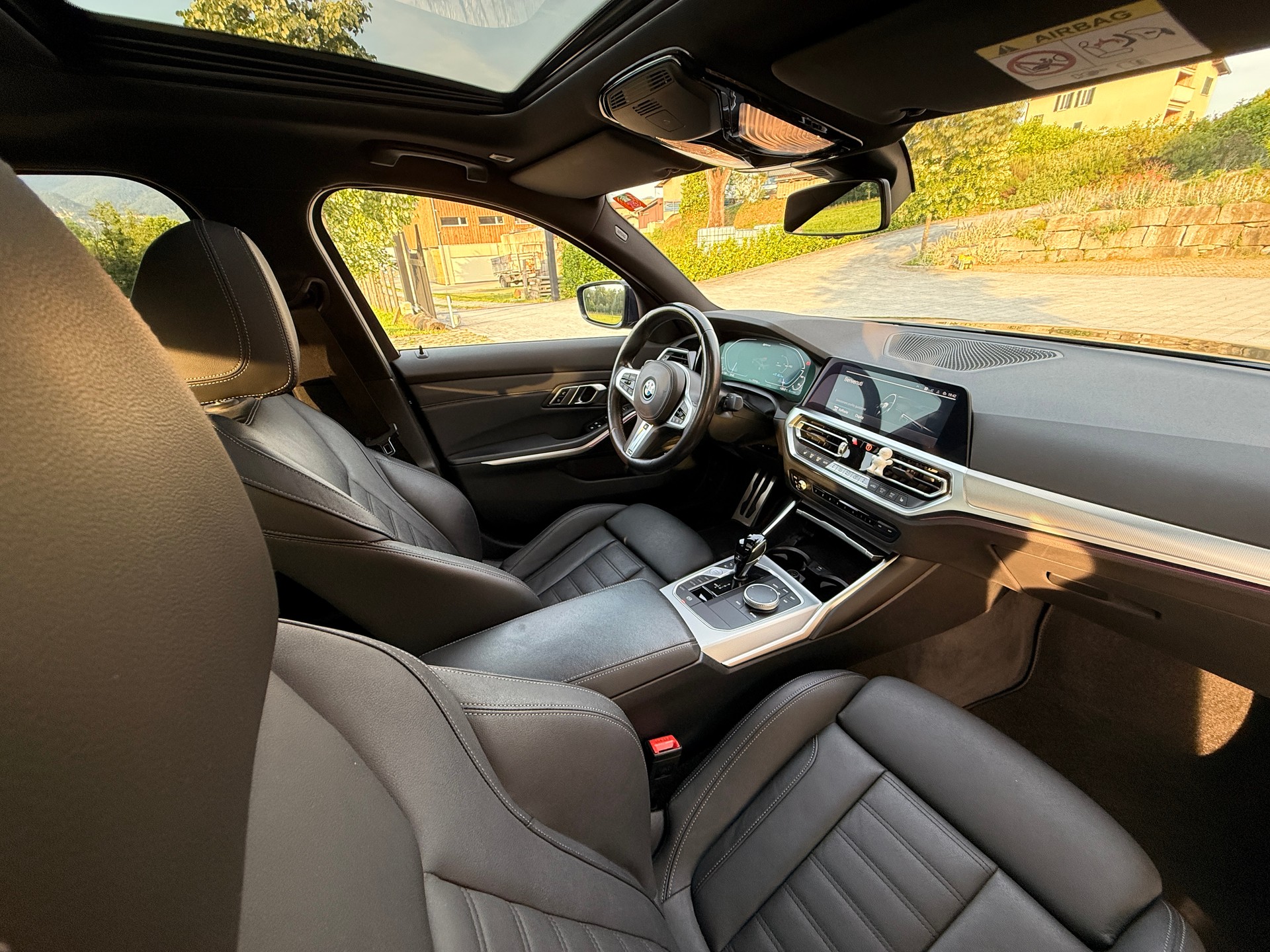 BMW 330E M Sport-image-5