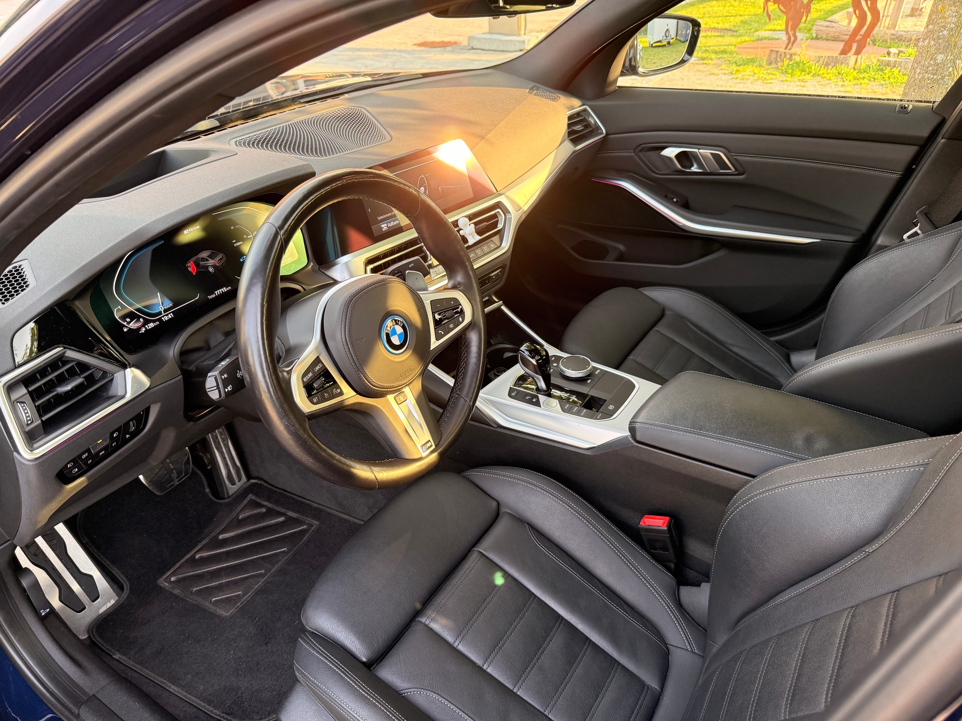 BMW 330E M Sport-image-3