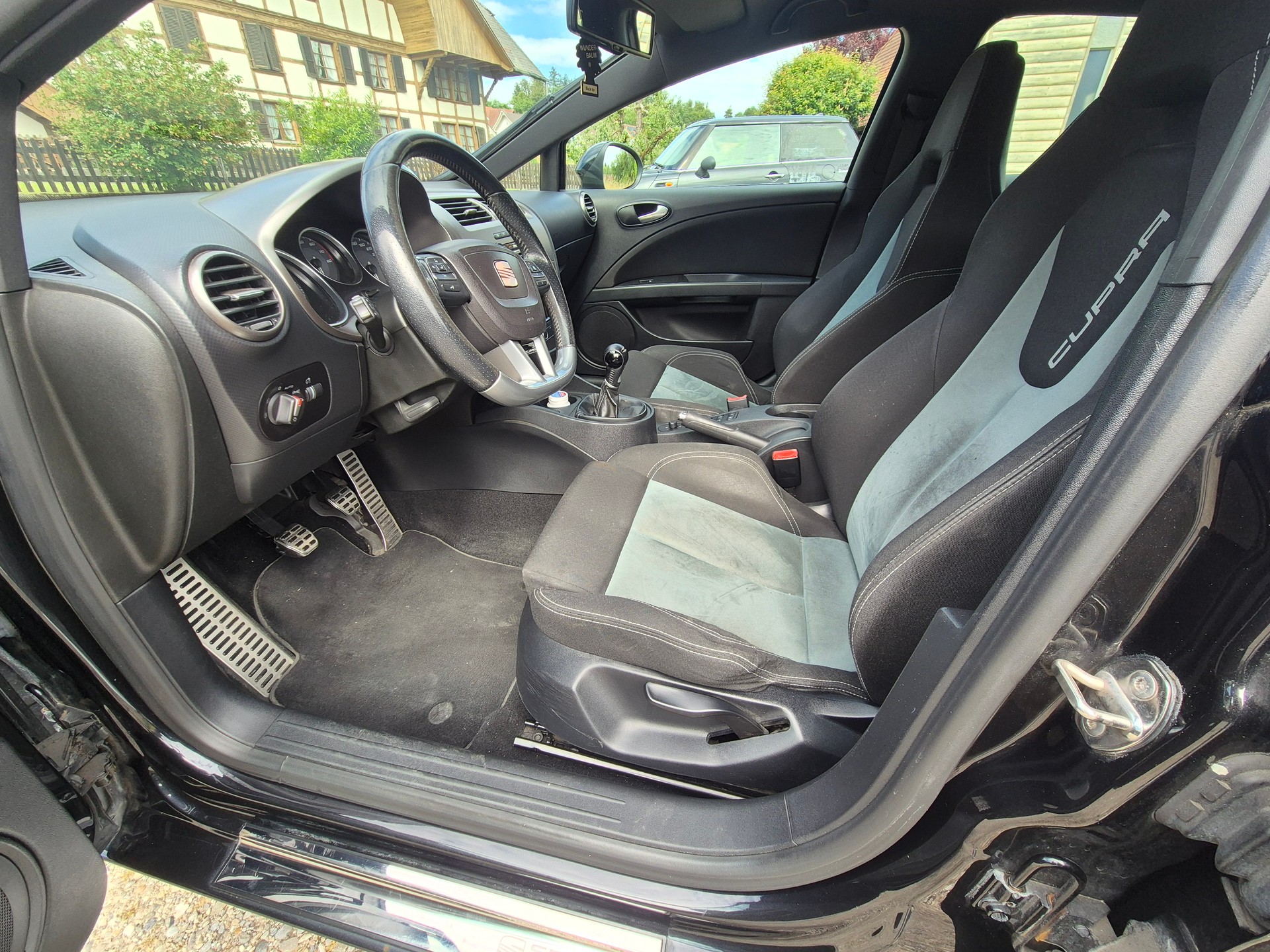 SEAT Leon Cupra r310-image-9