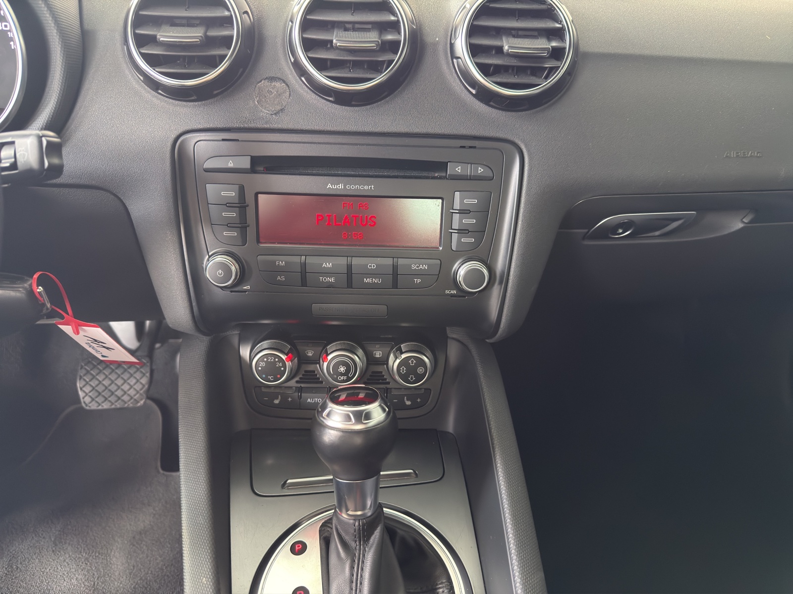 AUDI TT Coupé 2.0 TFSI S-tronic-image-13