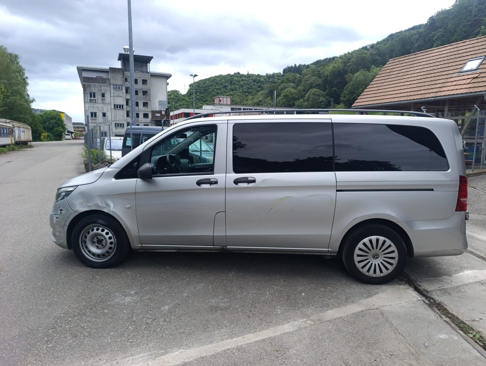 MERCEDES-BENZ Vito 119 BlueTEC Tourer Base EL 7G-Tronic-image-5