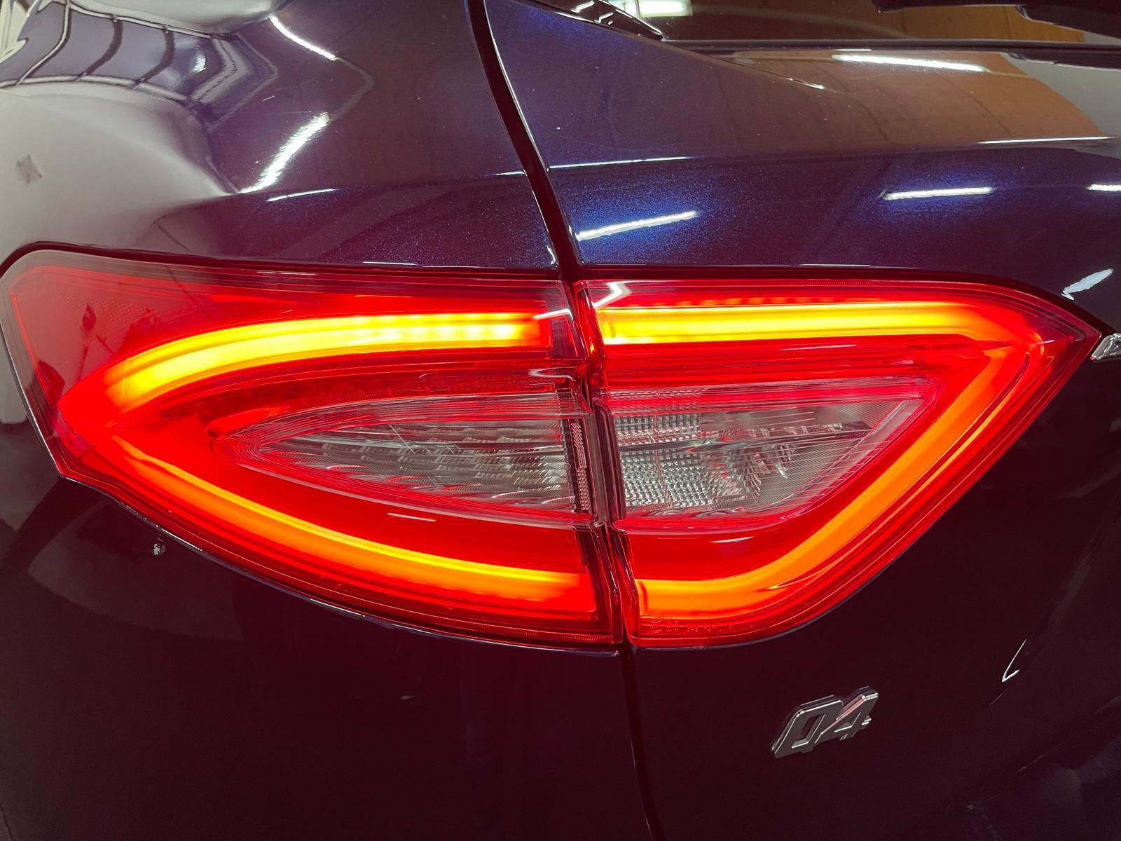 MASERATI Levante 3.0 V6 GranSport-image-8