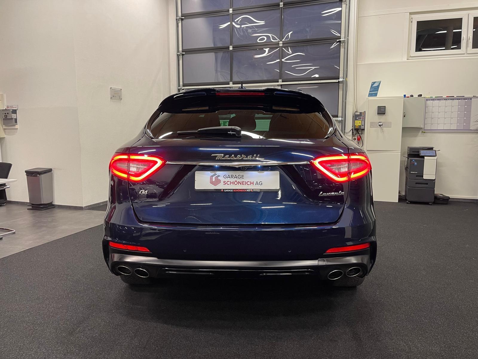 MASERATI Levante 3.0 V6 GranSport-image-5
