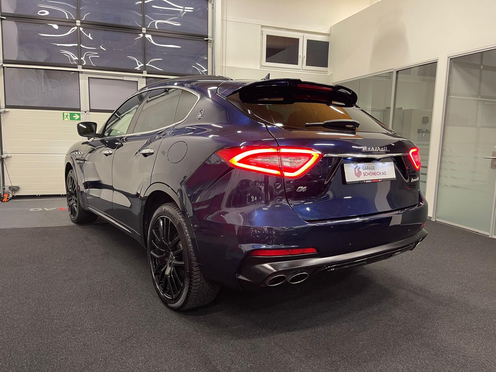 MASERATI Levante 3.0 V6 GranSport-image-6