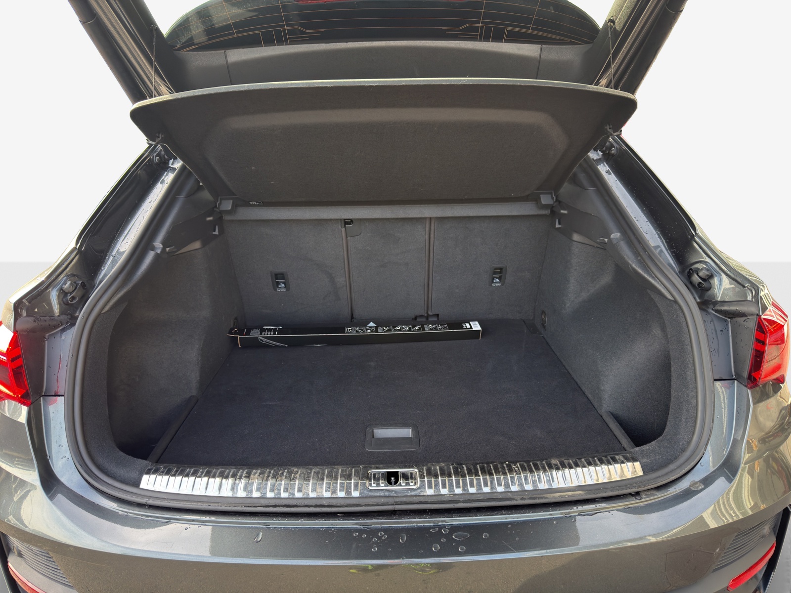 AUDI Q3 Sportback 35 TFSI S line Attraction S-tronic-image-12
