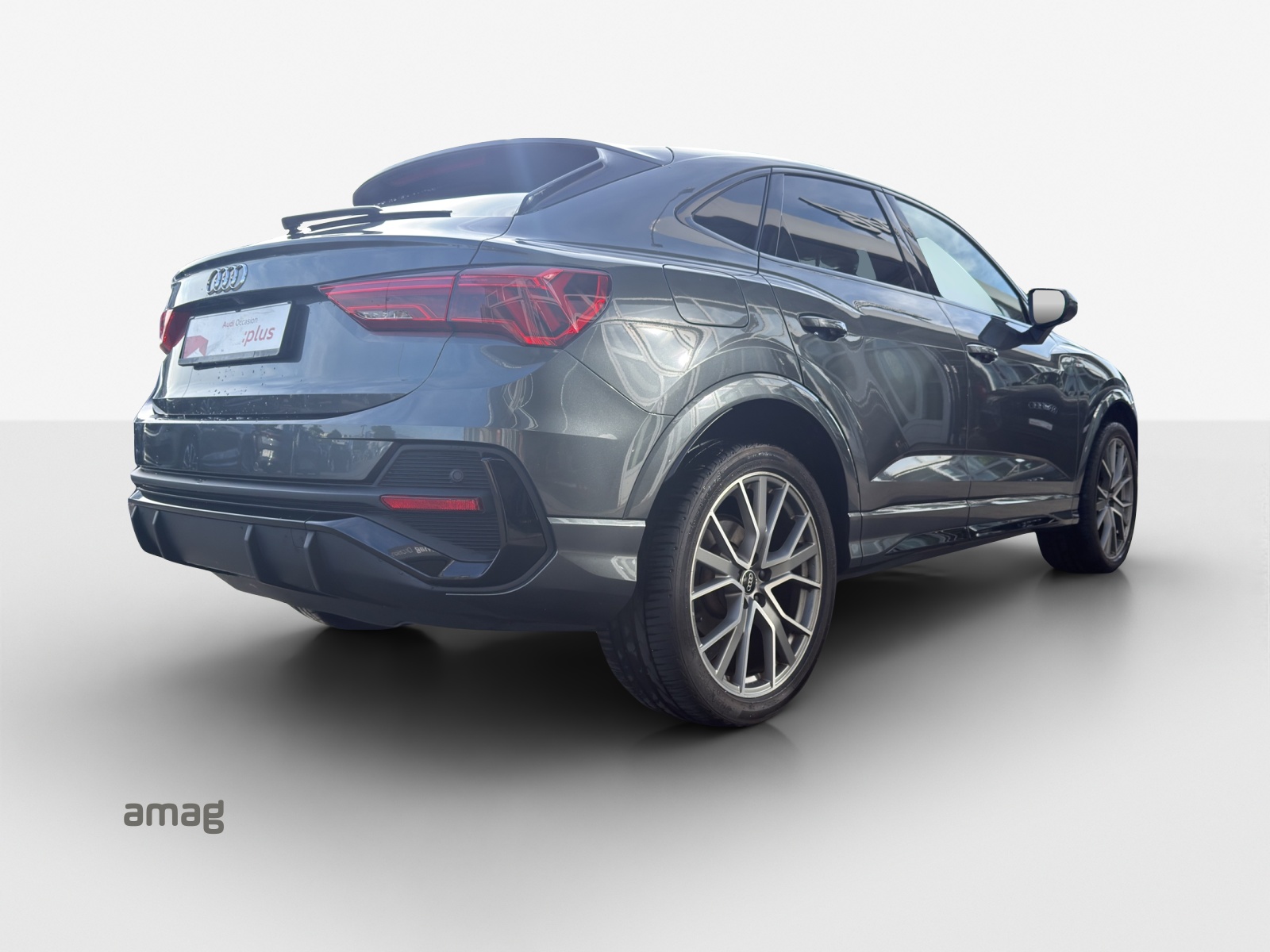 AUDI Q3 Sportback 35 TFSI S line Attraction S-tronic-image-4