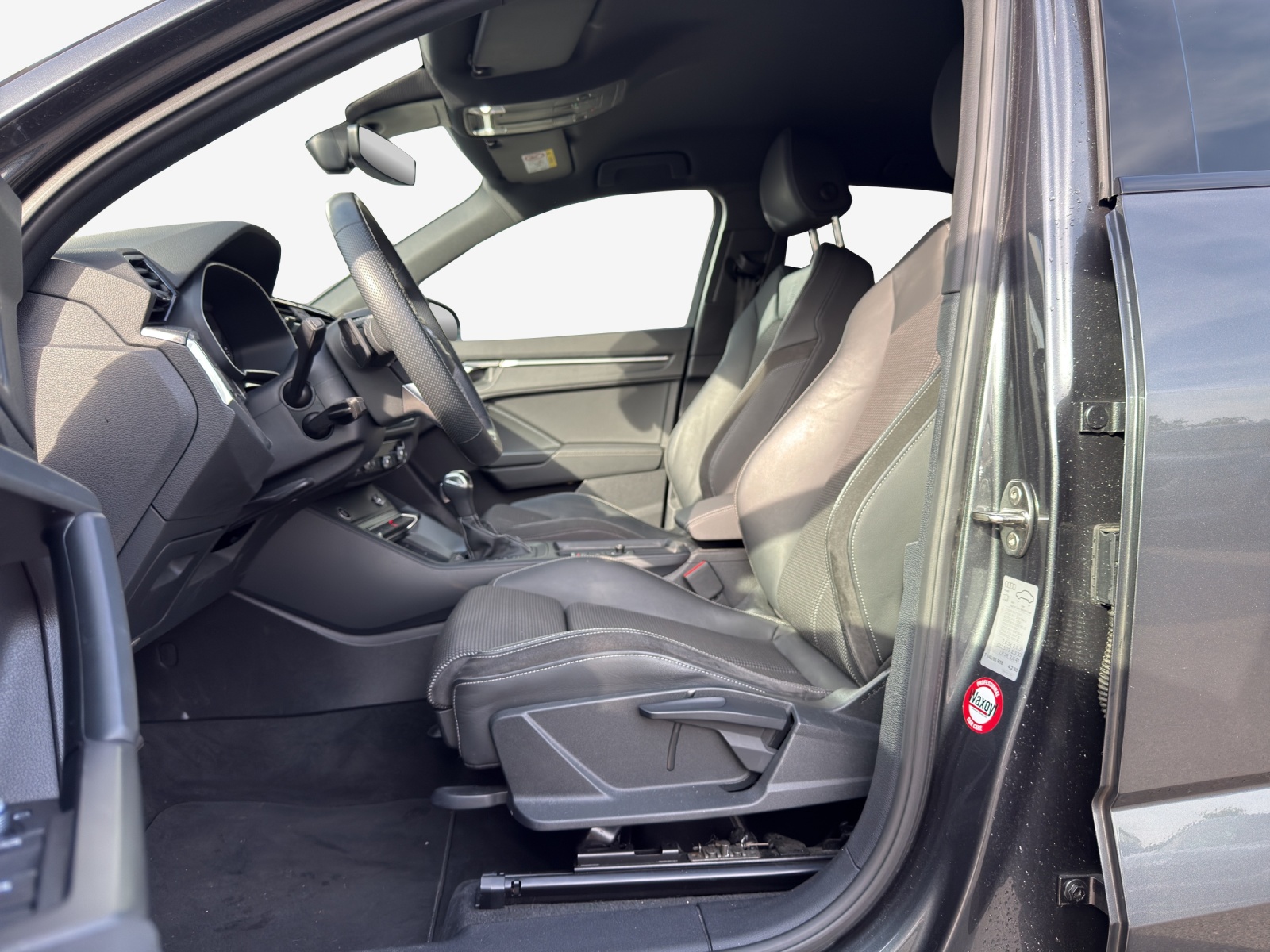 AUDI Q3 Sportback 35 TFSI S line Attraction S-tronic-image-7