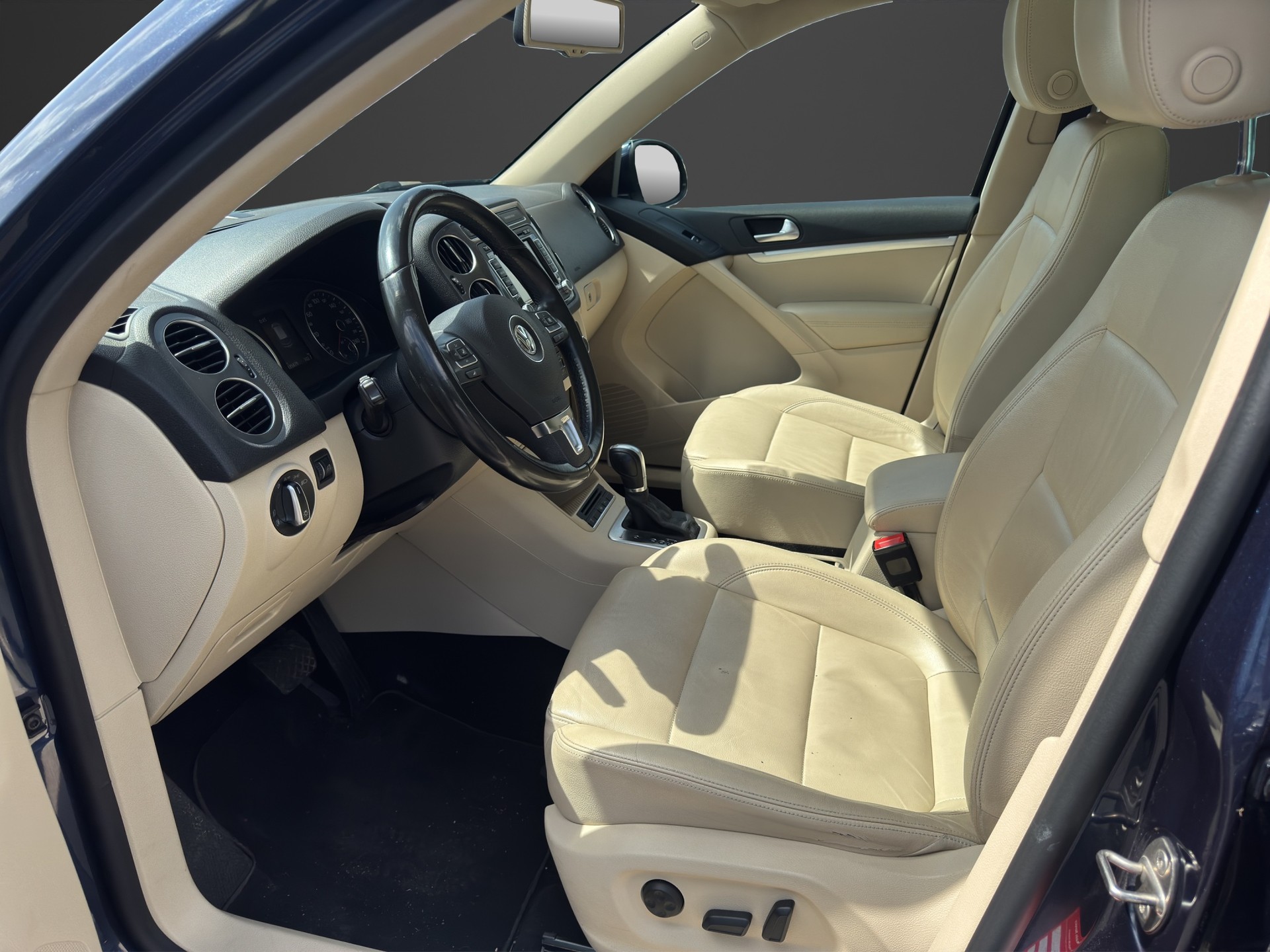 VW Tiguan 2.0 TSI Sport&Style 4Motion DSG-image-11