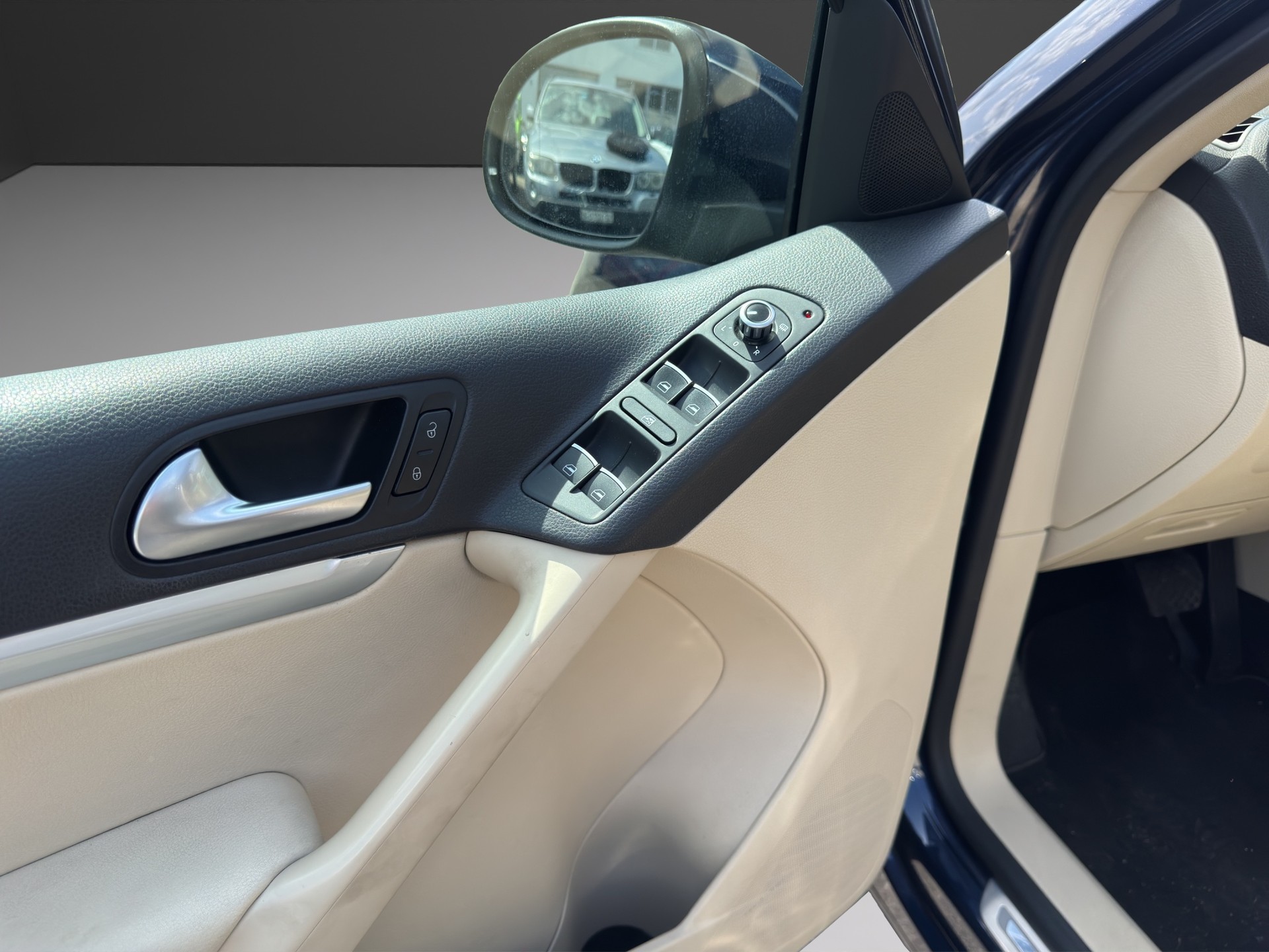 VW Tiguan 2.0 TSI Sport&Style 4Motion DSG-image-13
