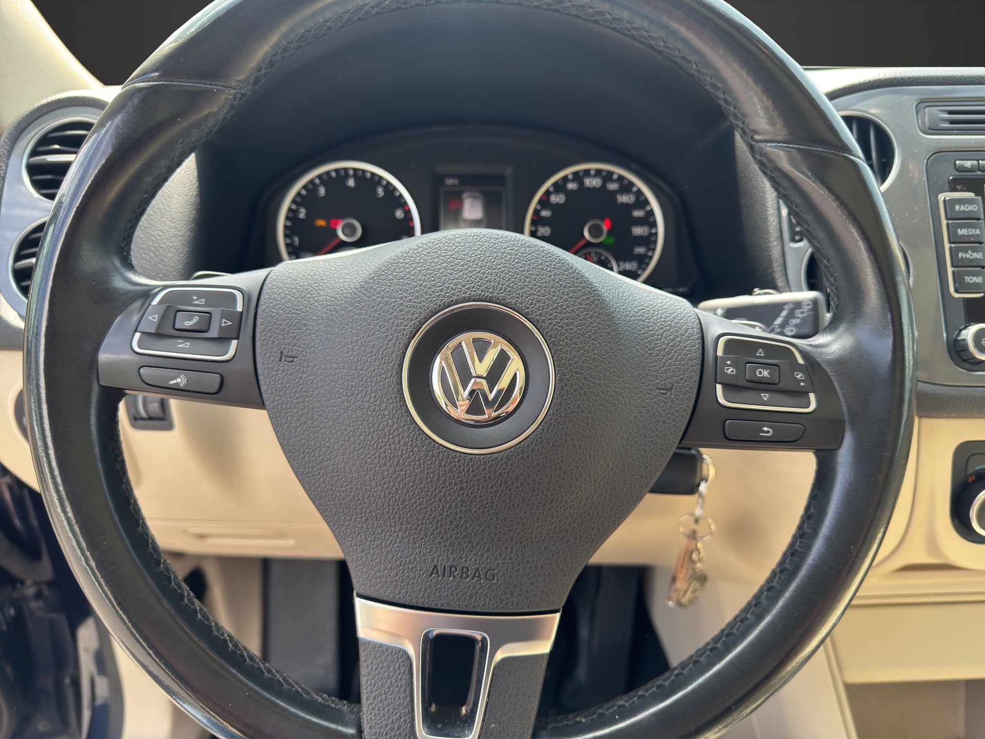 VW Tiguan 2.0 TSI Sport&Style 4Motion DSG-image-9