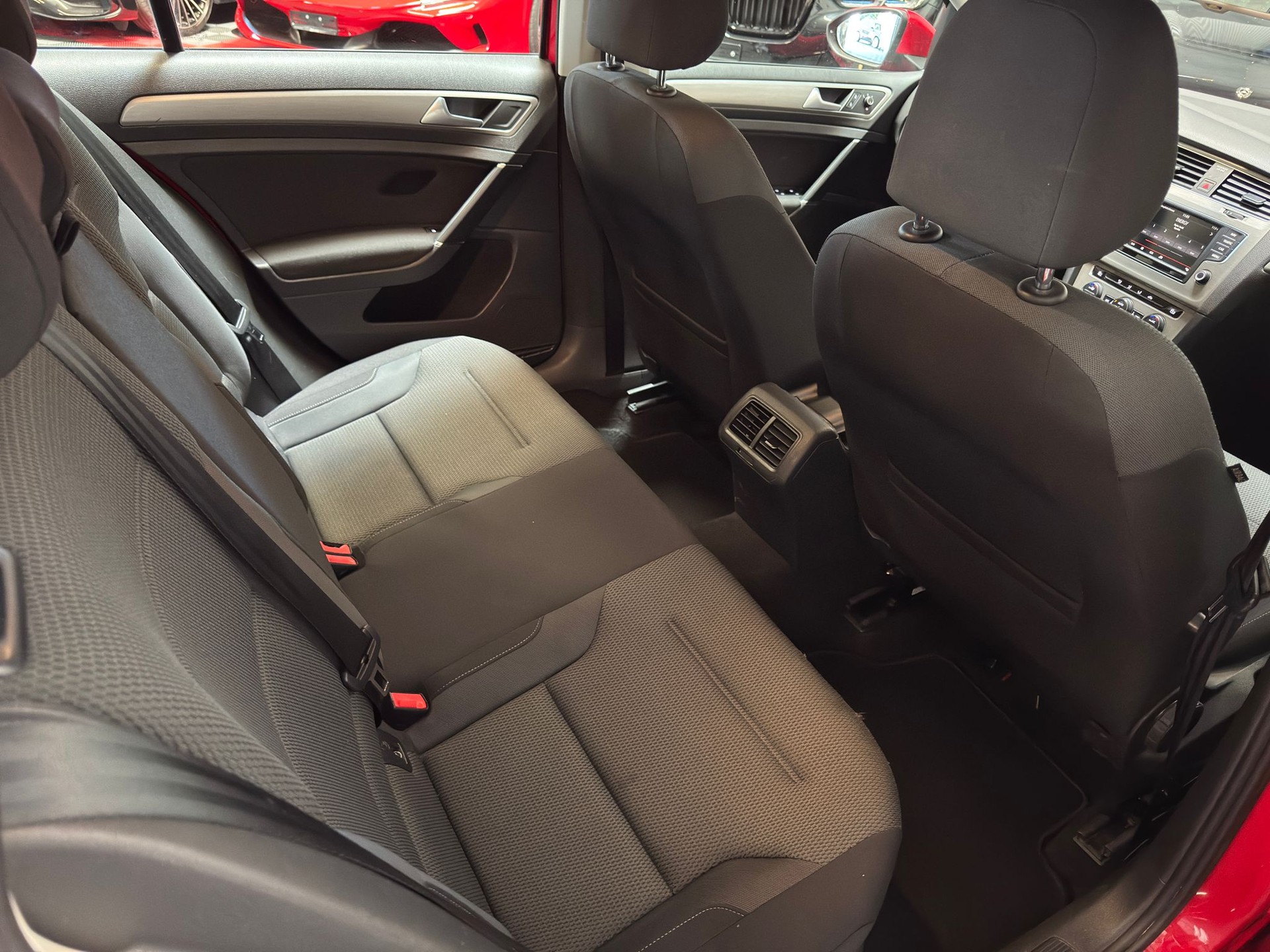 VW Golf VII Variant 1.6 TDI BlueM Comfortline-image-8