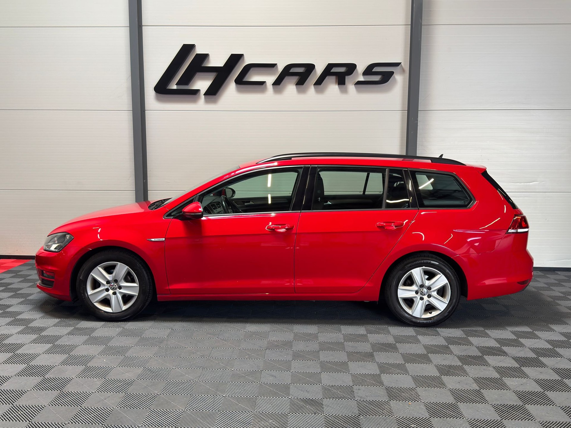 VW Golf VII Variant 1.6 TDI BlueM Comfortline-image-1