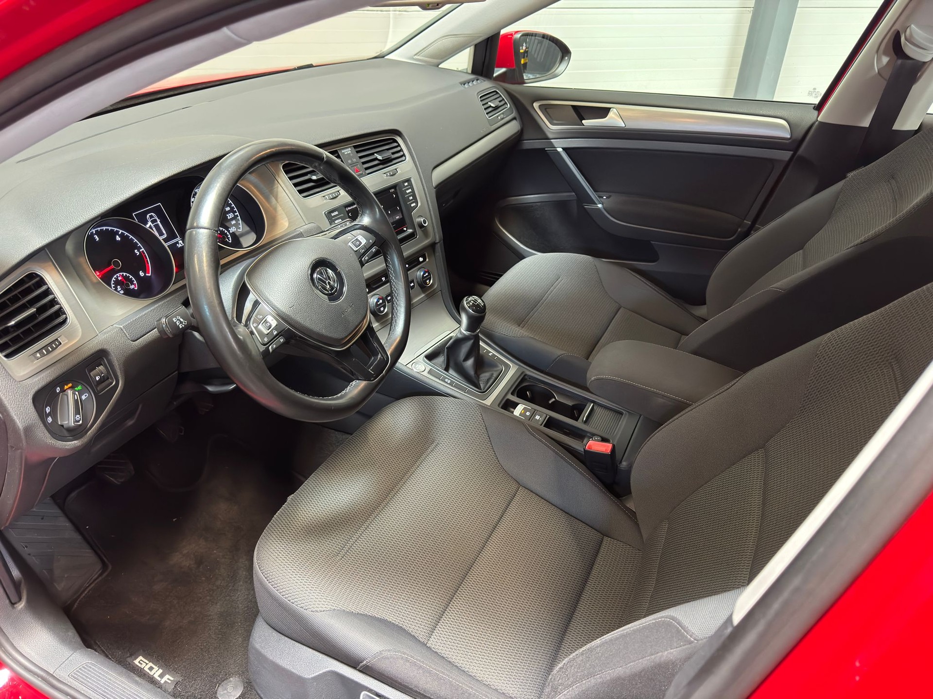 VW Golf VII Variant 1.6 TDI BlueM Comfortline-image-12