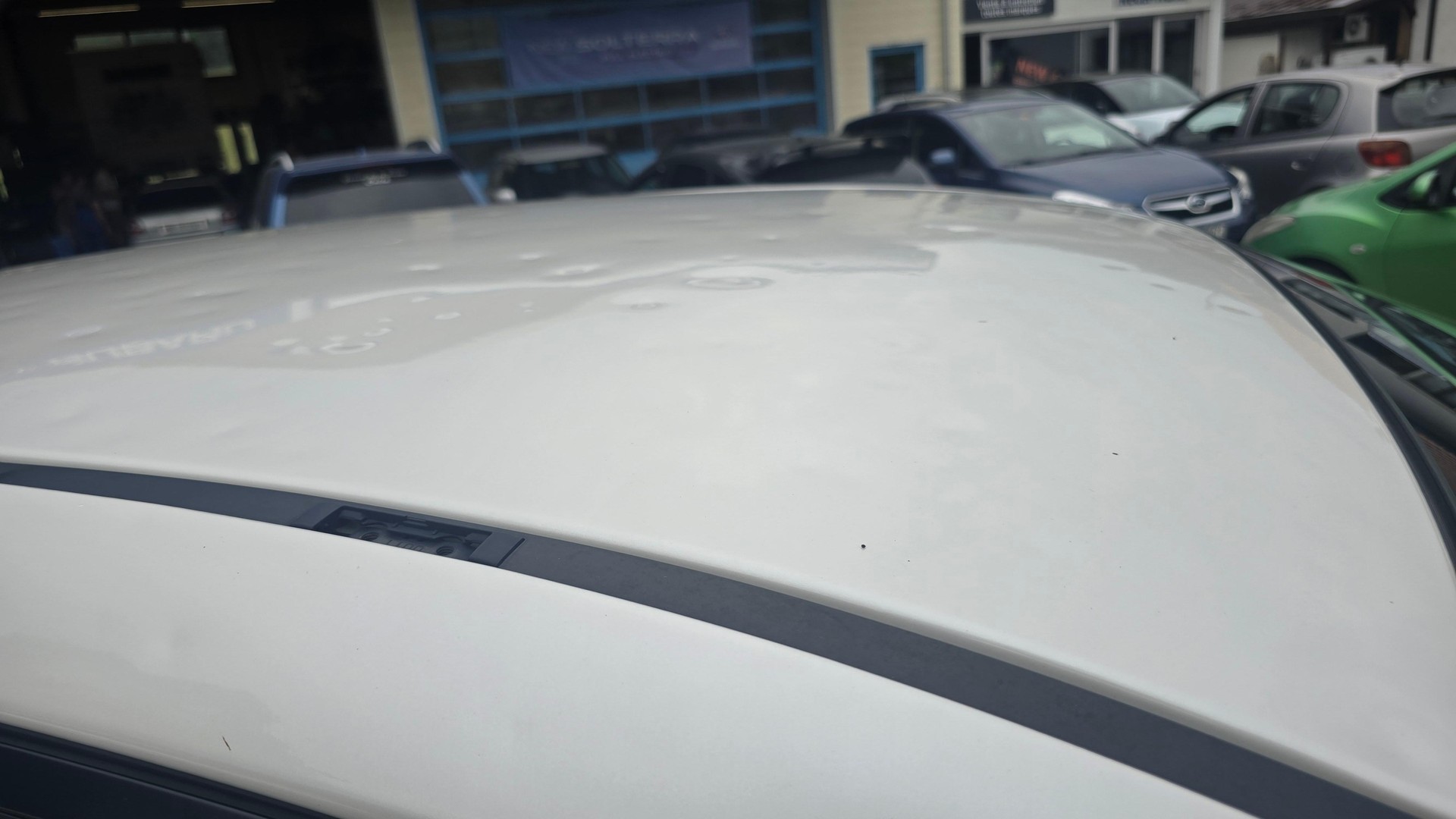 SUBARU XV 1.6i Swiss Two-image-15