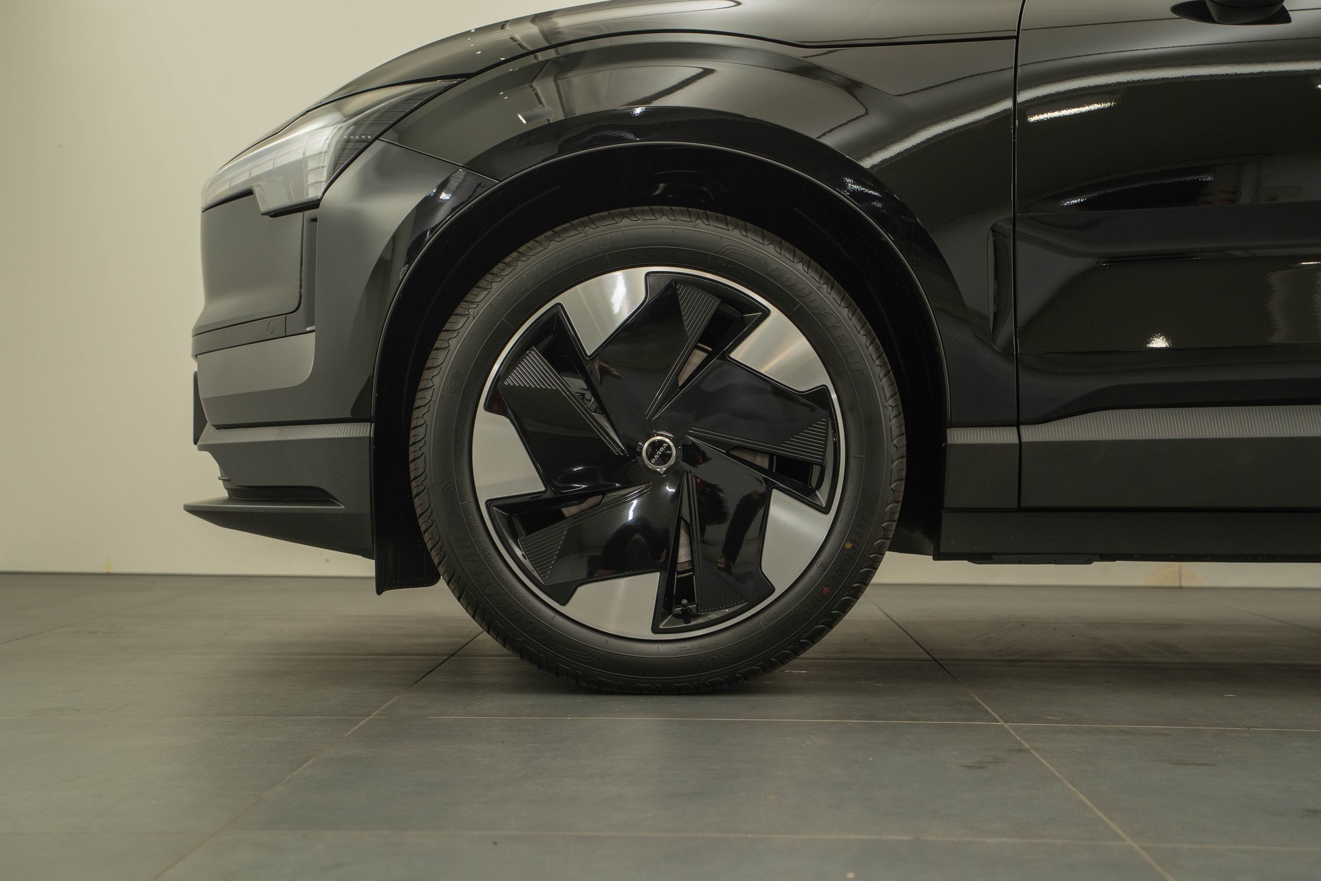 VOLVO EX30 E60 Plus-image-15
