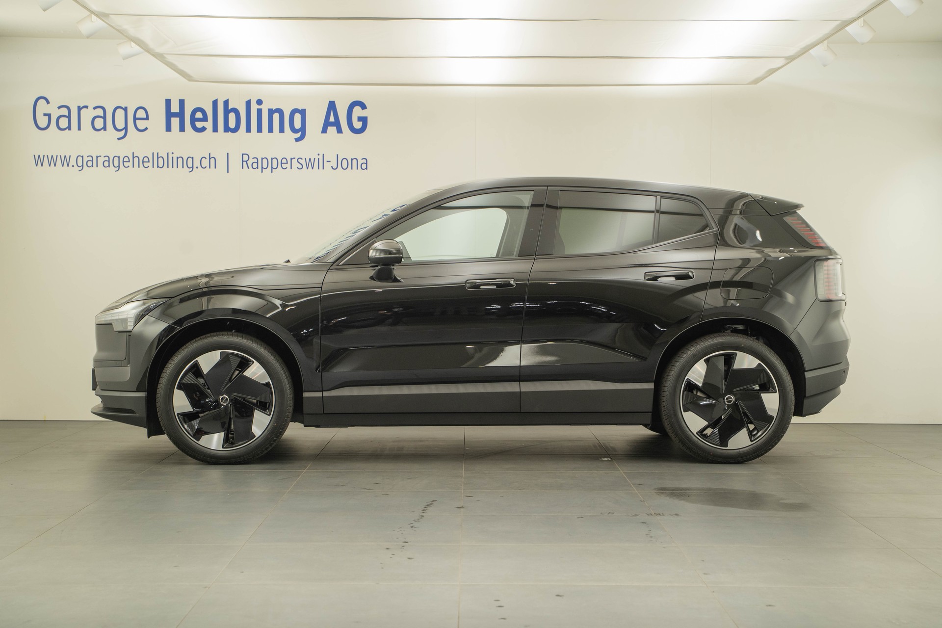 VOLVO EX30 E60 Plus-image-2