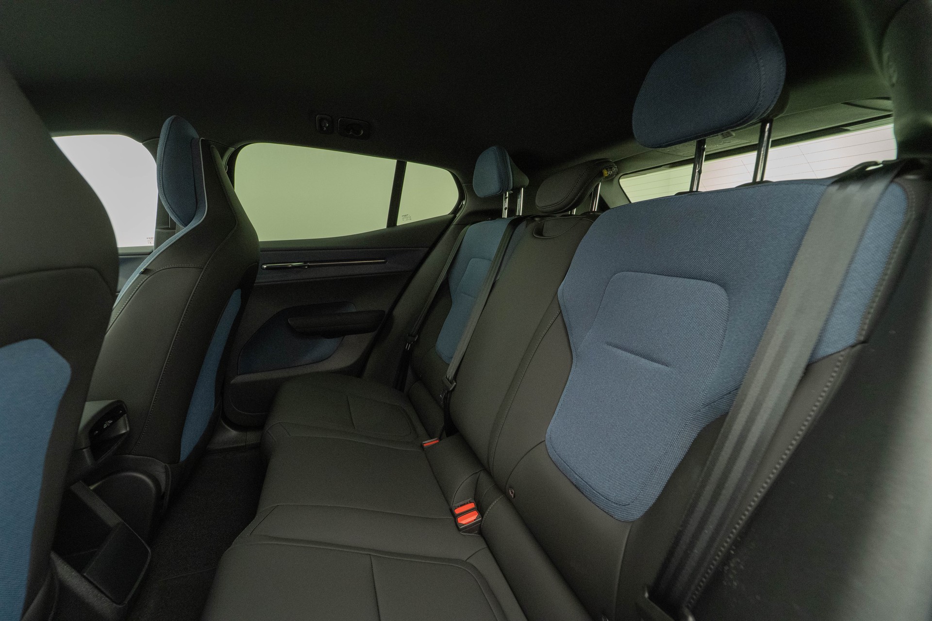VOLVO EX30 E60 Plus-image-8
