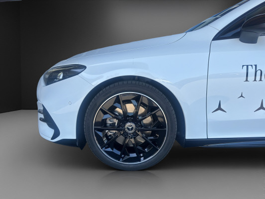 MERCEDES-BENZ CLA SB 220 4M 8G-DCT-image-4