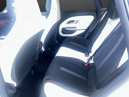 MERCEDES-BENZ CLA SB 220 4M 8G-DCT-image-6