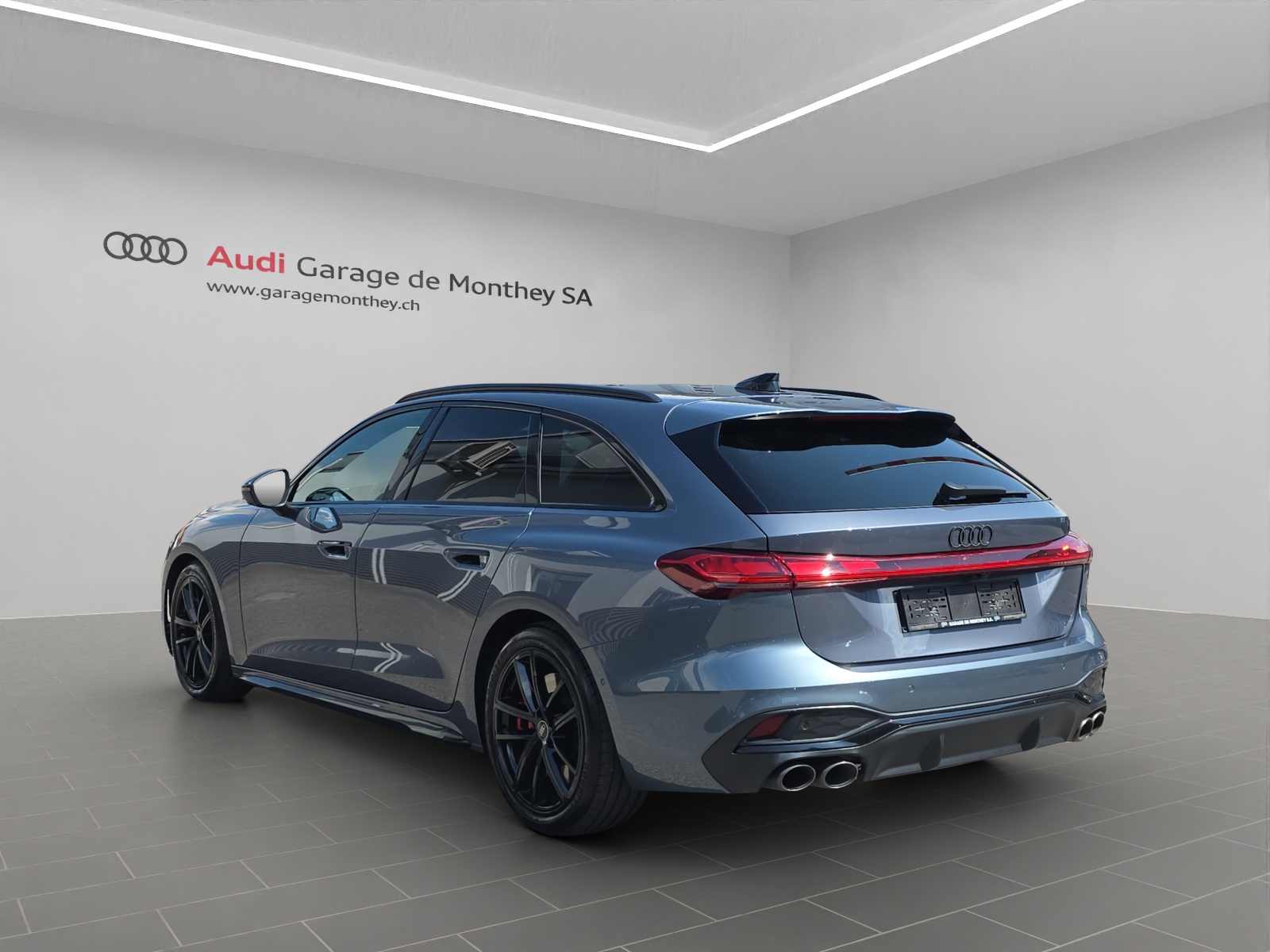 AUDI S5 Avant TFSI quattro S tronic-image-5