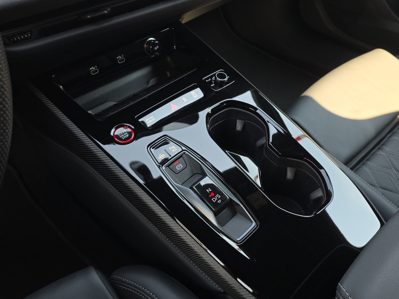 AUDI S5 Avant TFSI quattro S tronic-image-12