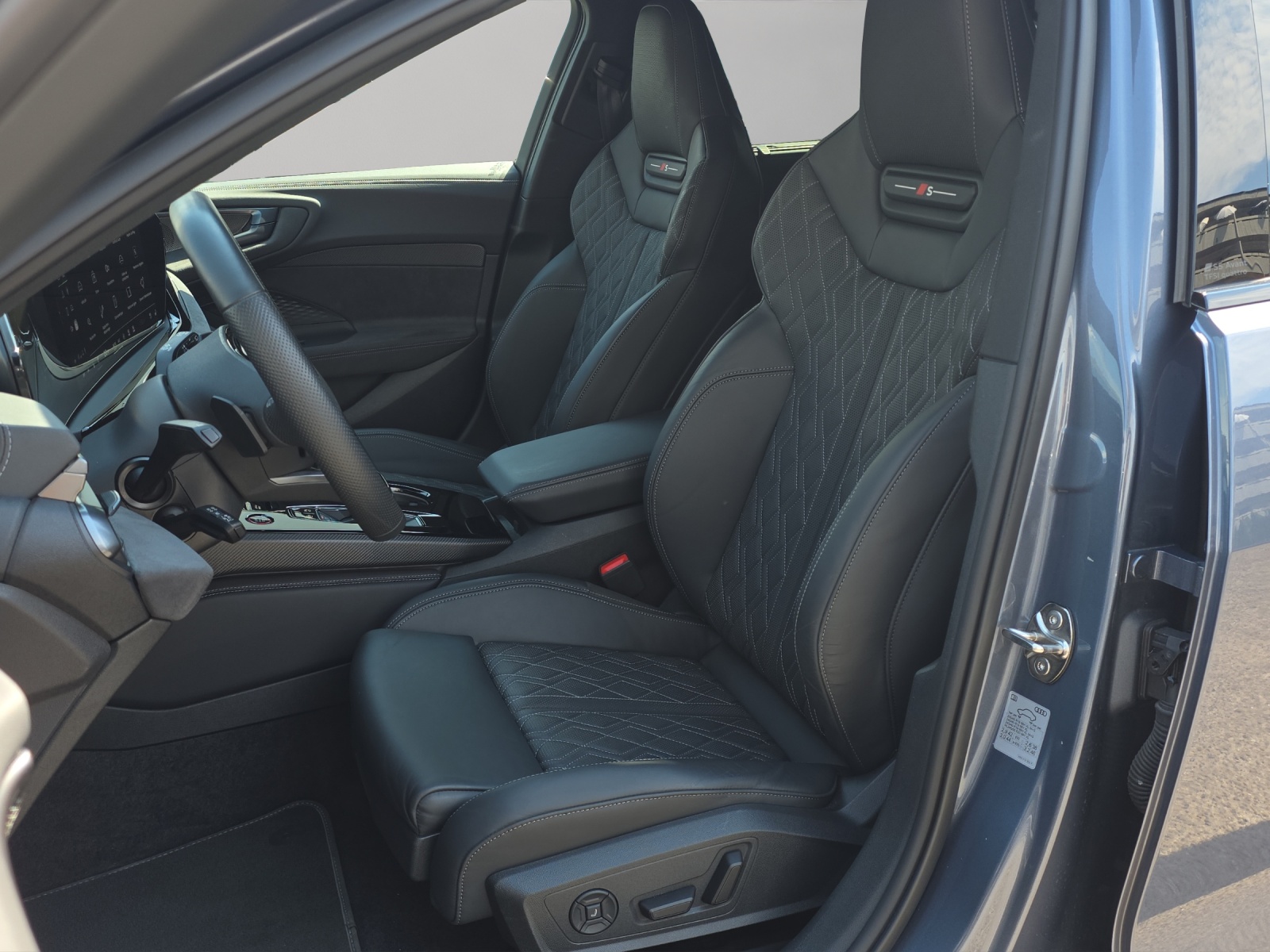 AUDI S5 Avant TFSI quattro S tronic-image-7