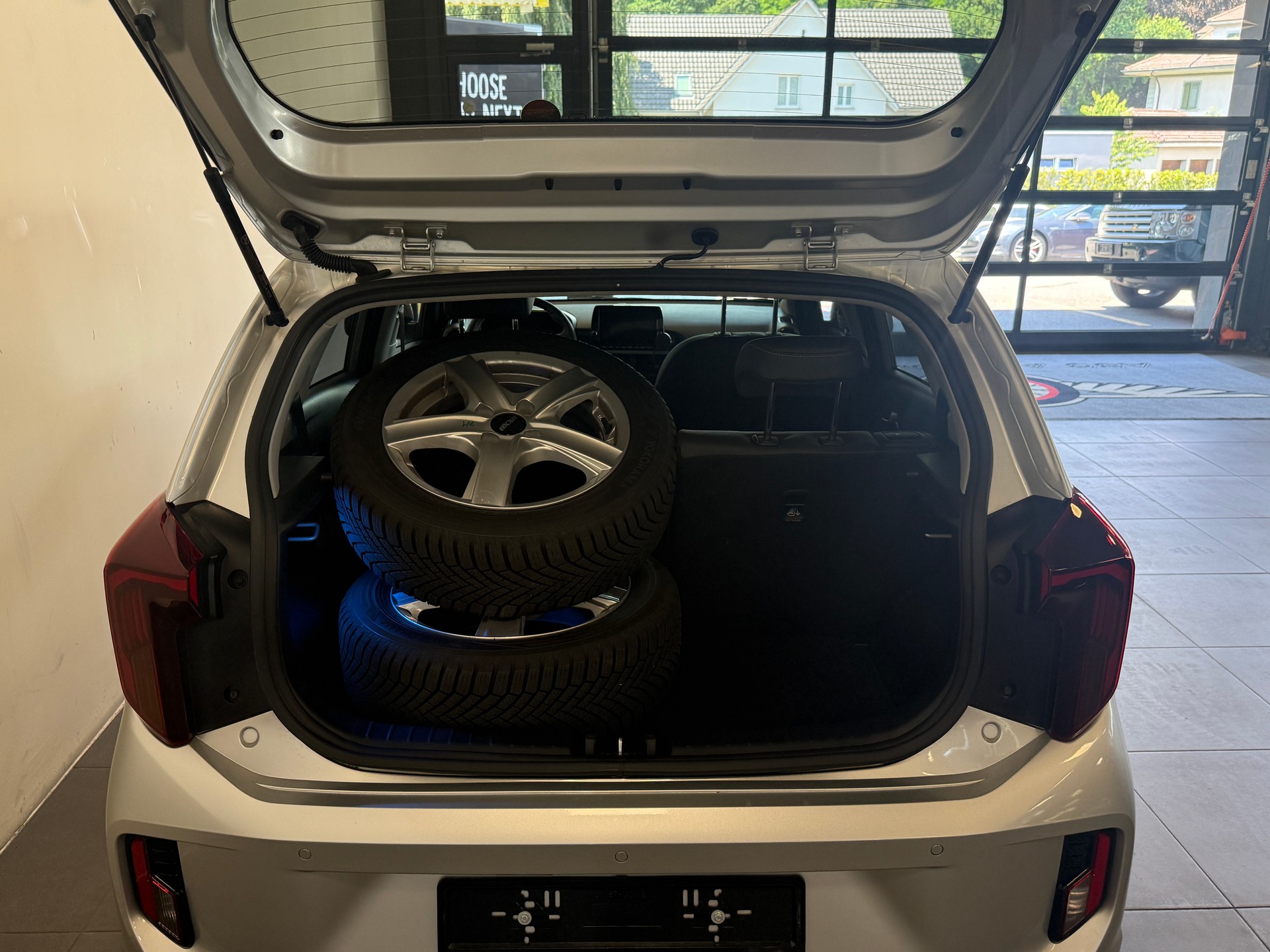 KIA Picanto 1.2 CVVT GT-Line Automatic-image-6