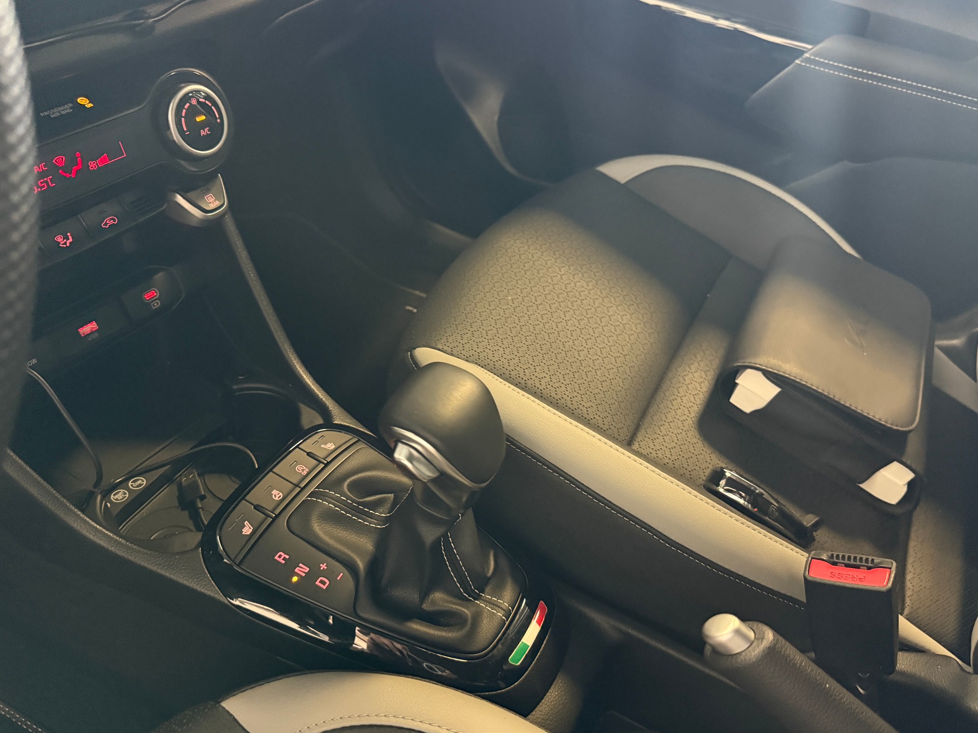 KIA Picanto 1.2 CVVT GT-Line Automatic-image-10