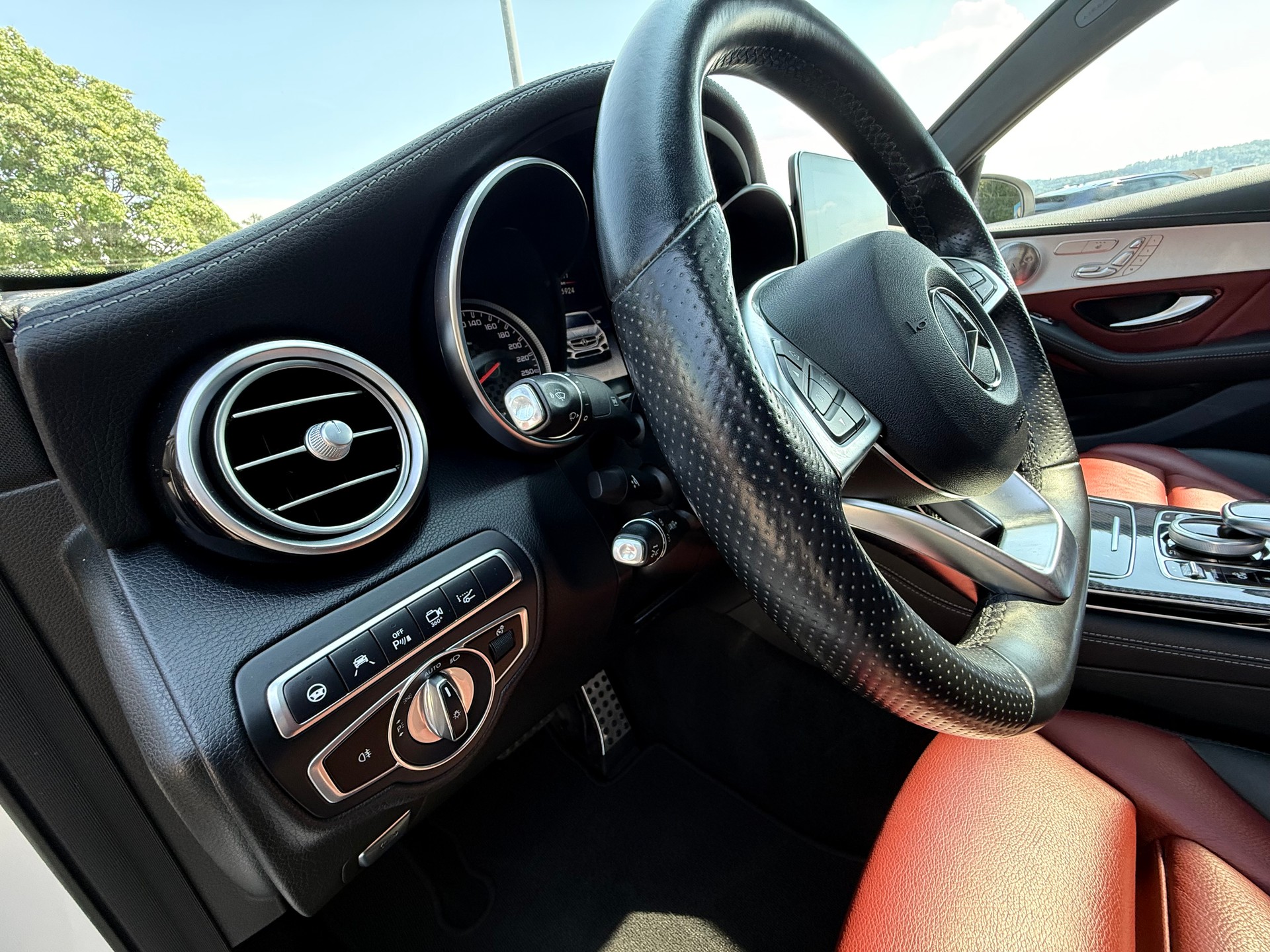 MERCEDES-BENZ GLC Coupé 43 AMG 4Matic 9G-Tronic-image-9